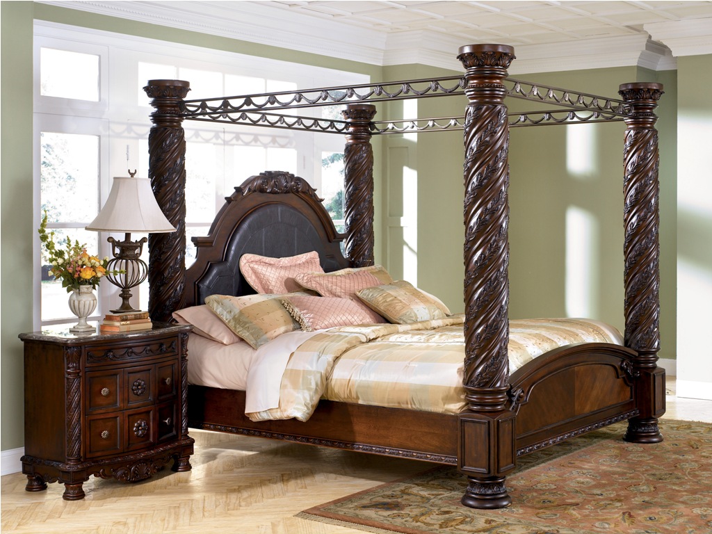Ashley Furniture North Shore 4 Piece Bedroom Set With King Poster
