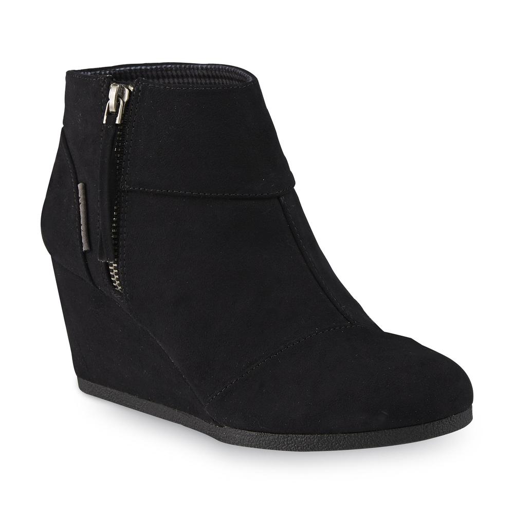 Attention Women's Emmy Wedge Boot - Black