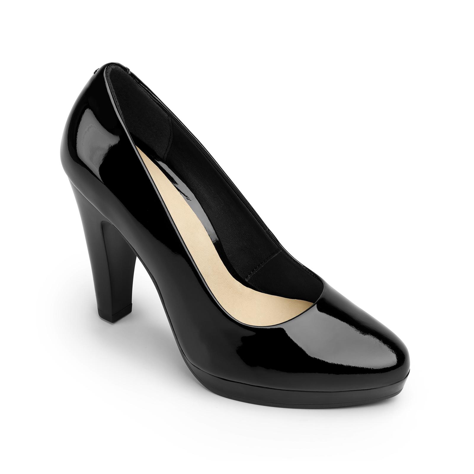 black patent leather platform pumps