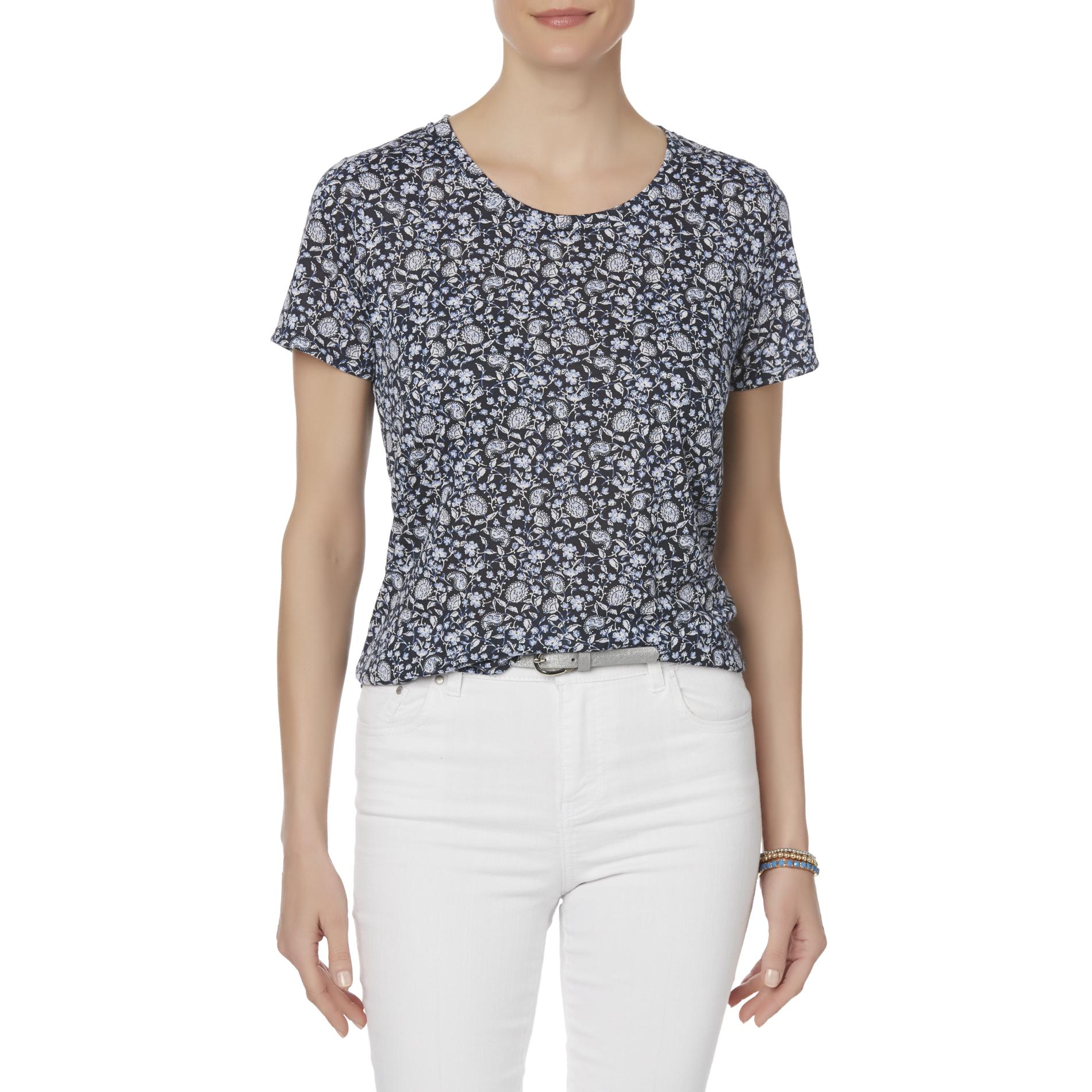 Simply Styled Women's Graphic T-Shirt - Paisley Floral