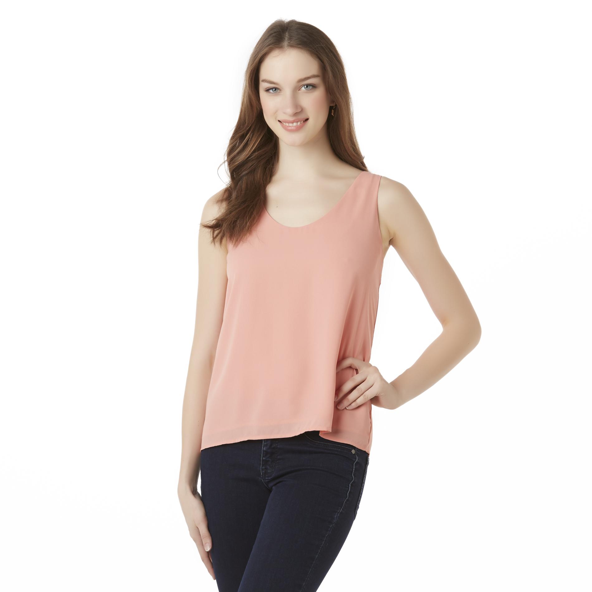 Simply Styled Women's Sleeveless Scoop Neck Top