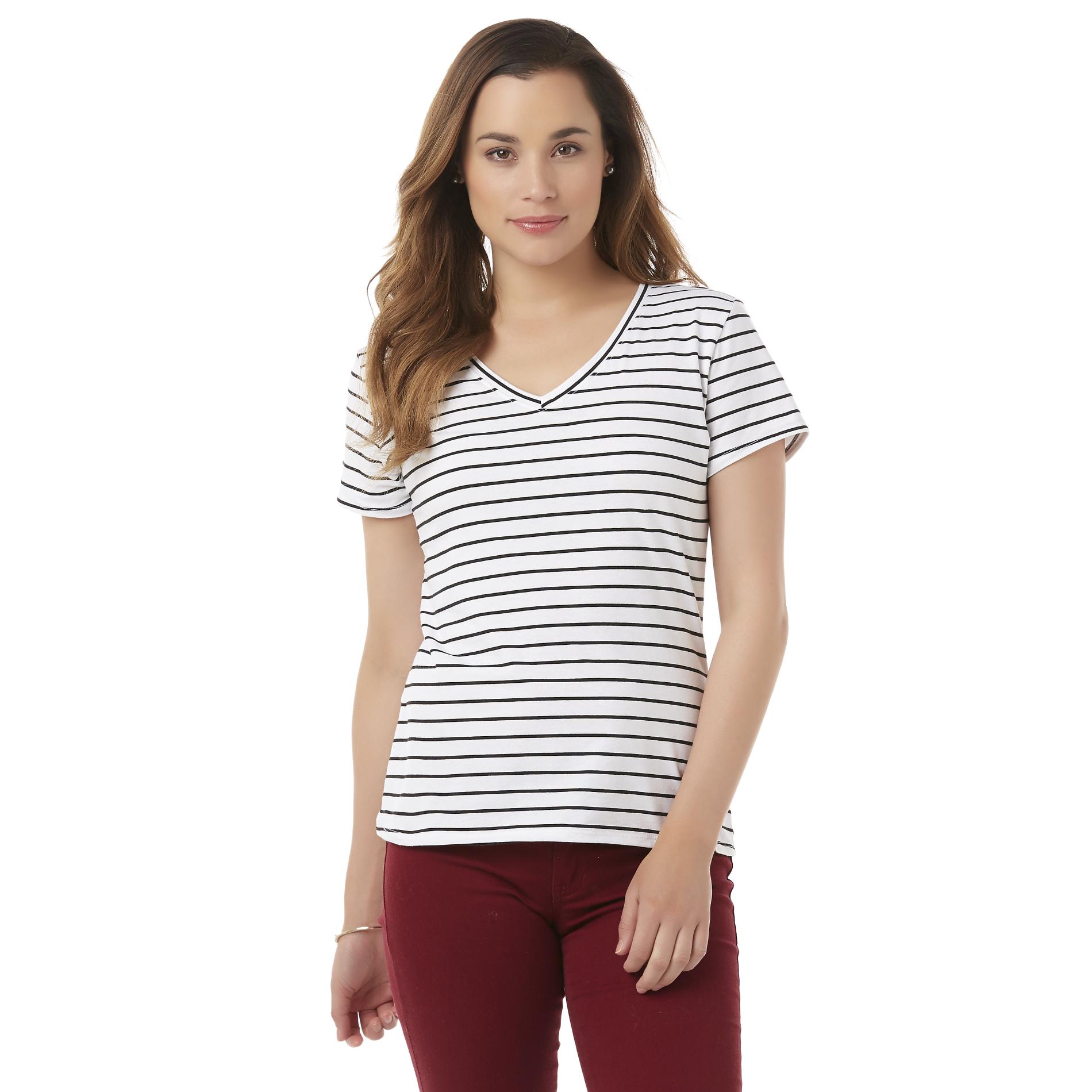 Simply Styled Women's V-Neck T-Shirt - Striped