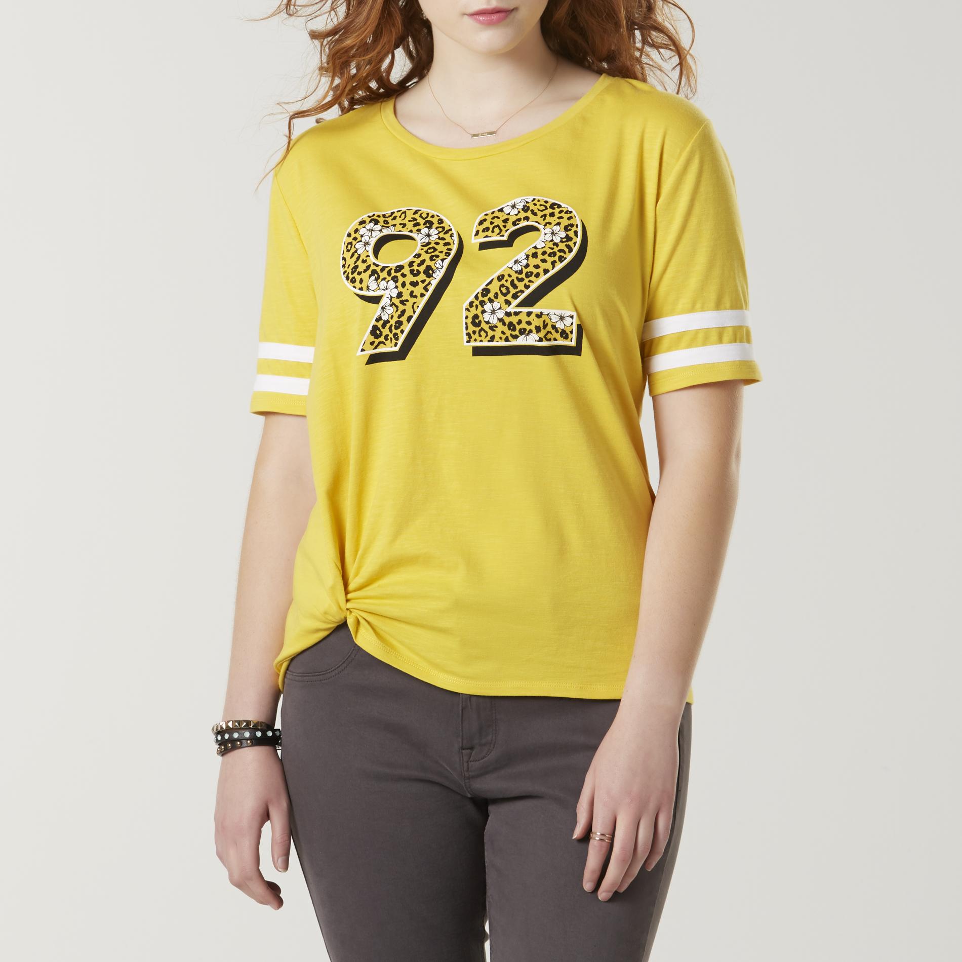 Joe Boxer Juniors' Plus Twist-Front T-Shirt - 92, Size: 1XL, Yellow White Joe Boxer Juniors' Plus Twist-Front T-Shirt - 92, Size: 1XL, Yellow White