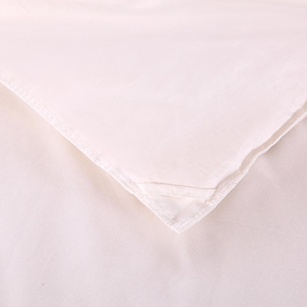 Cotton Loft Cottonloft Soft and Medium Warmth All Natural Breathable Hypoallergenic Cotton Comforter