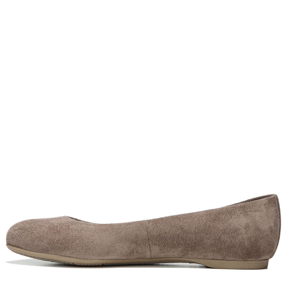 Dr. Scholl's Women's Giorgie Ballet Flat - Taupe