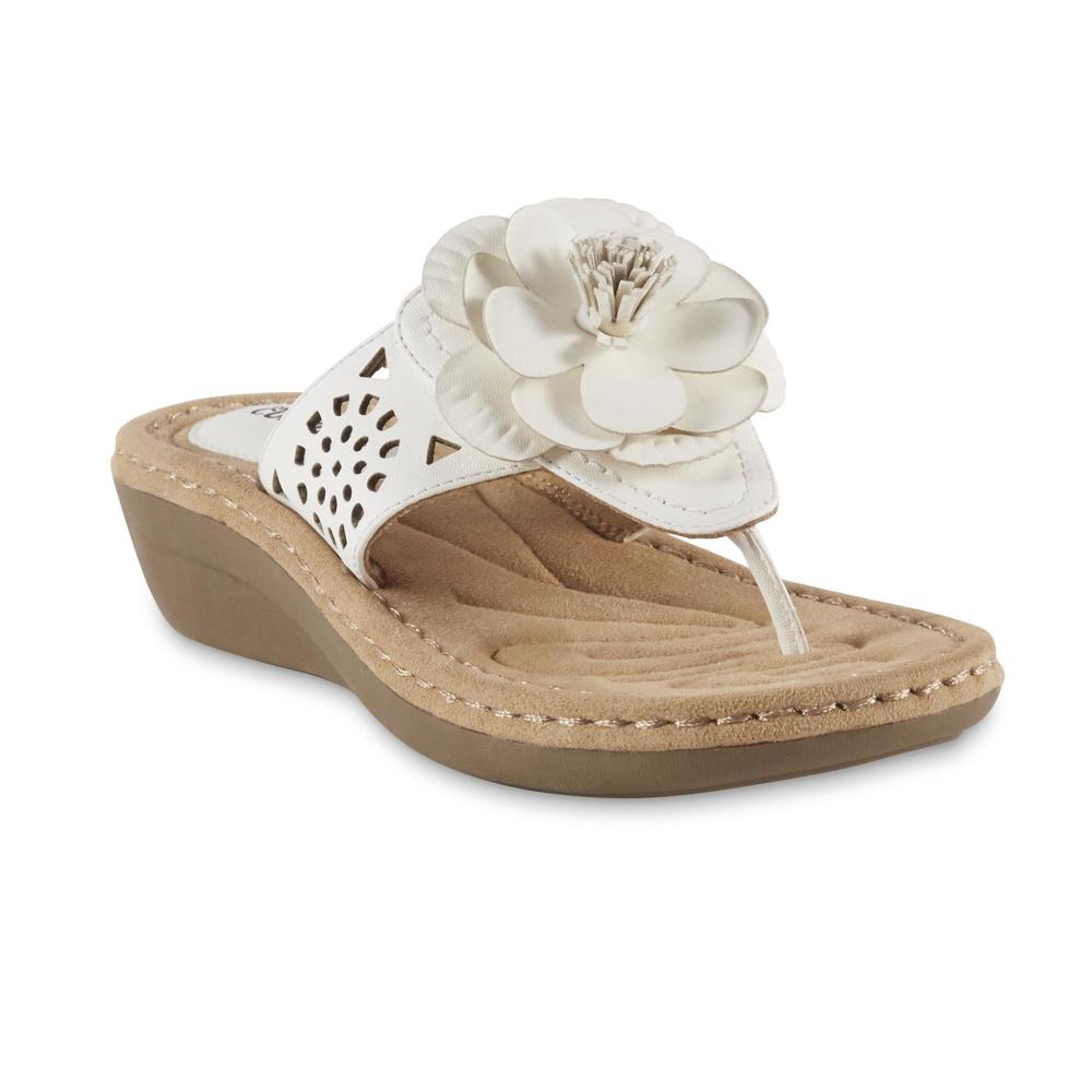 Cobbie Cuddlers Women's Talullah Flower Thong Sandal - White