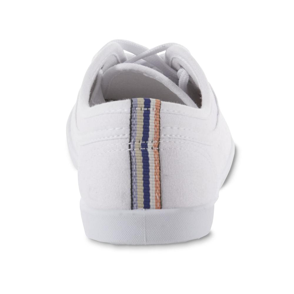 Basic Editions Women's Antonia Sneaker - White