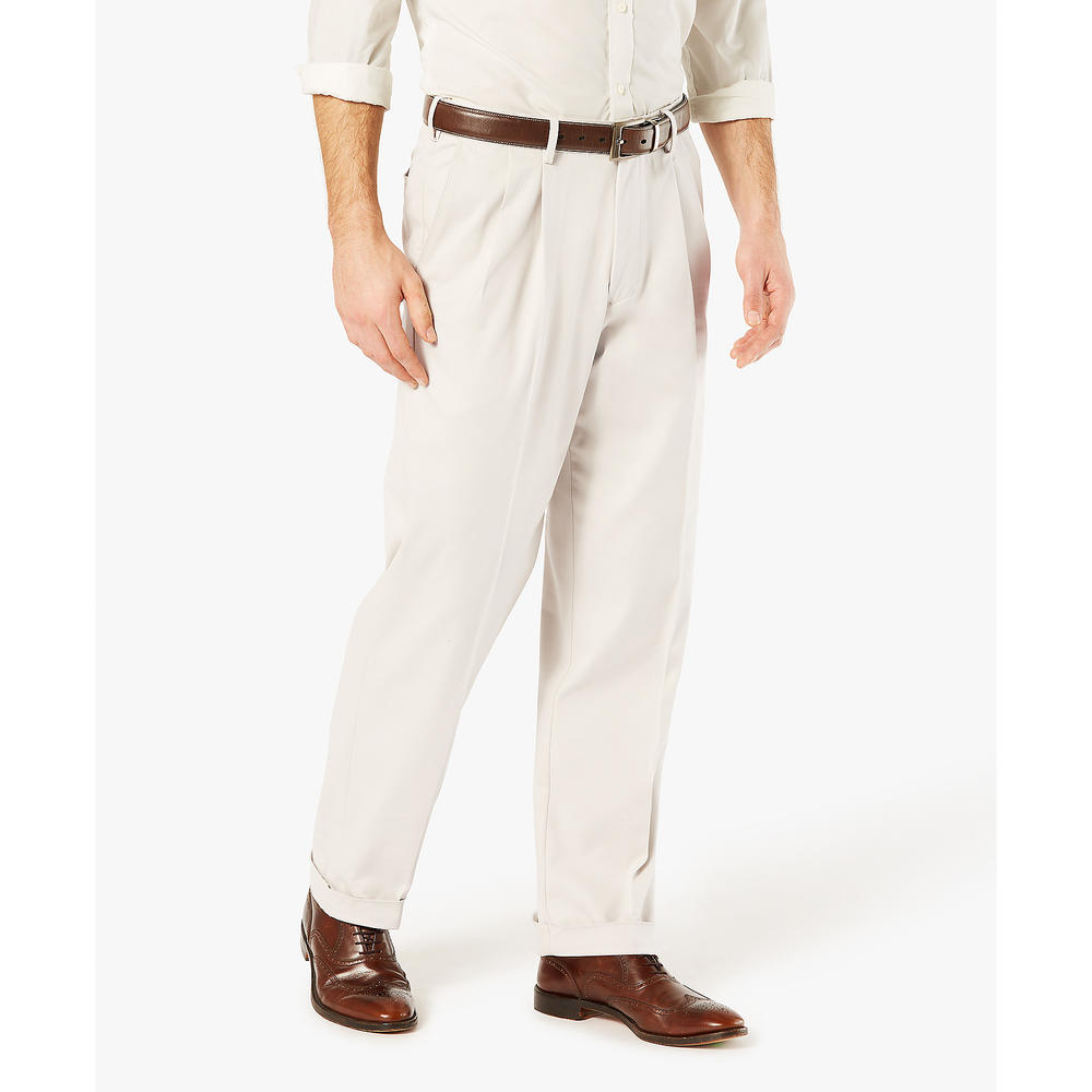 Dockers Men's Relaxed Fit Comfort Khaki Cuffed Pants - Pleated D4