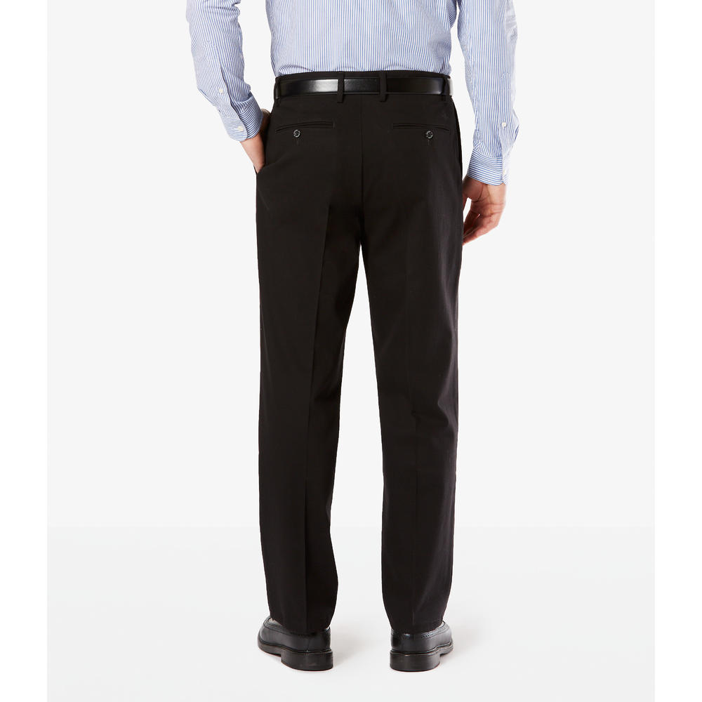Dockers Men's Signature Khaki Relaxed Fit Pants - Pleated D4