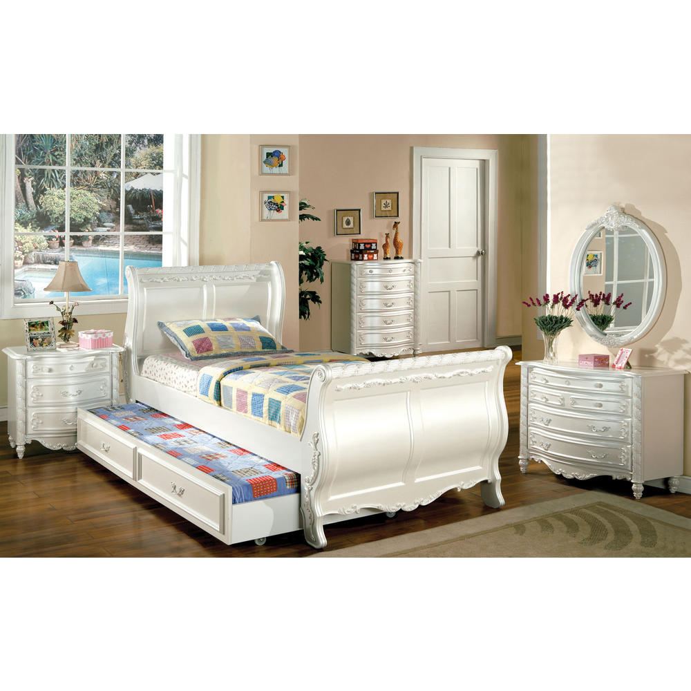 Furniture of America Pearl White Veria Sleigh Bed