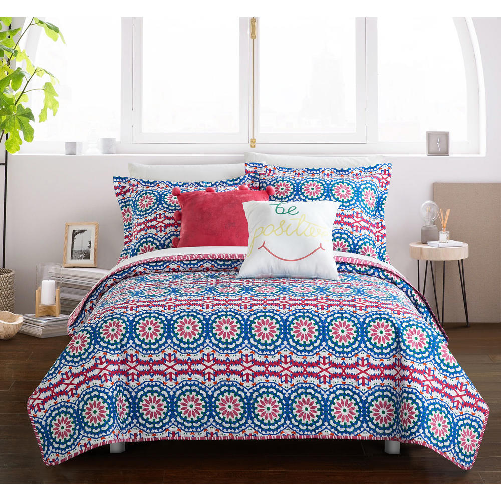 Chic Home Sachio 7 or 9 Piece Reversible Bed in a Bag Quilt Set