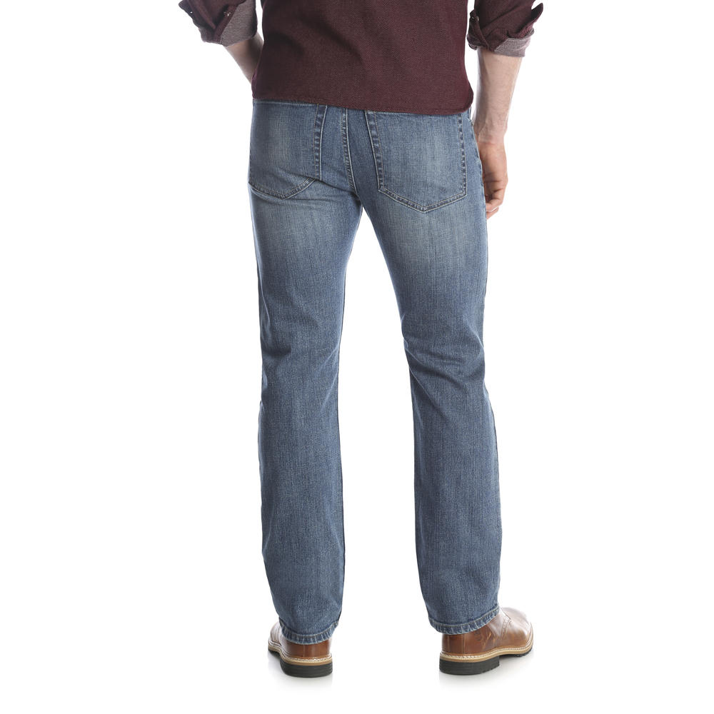 Wrangler Men&#8217;s Taper Fit Jeans