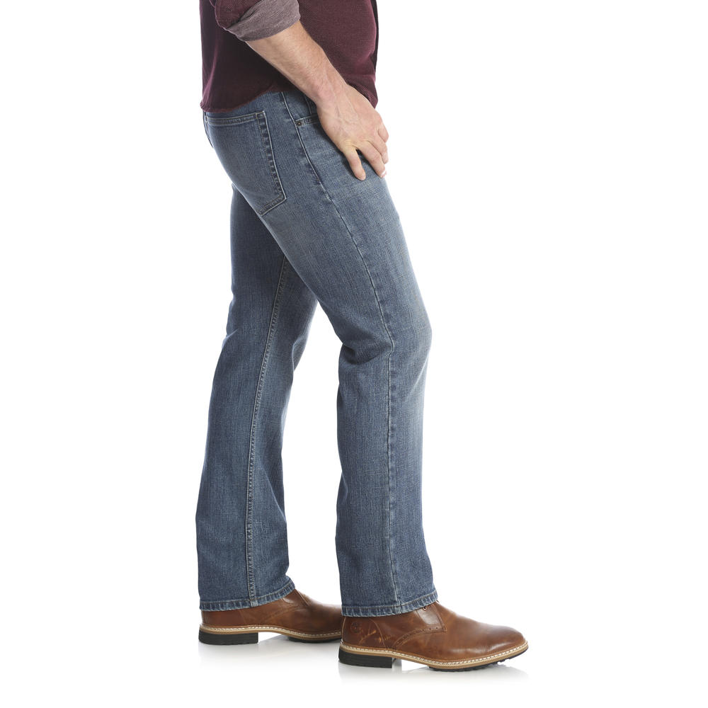 Wrangler Men&#8217;s Taper Fit Jeans