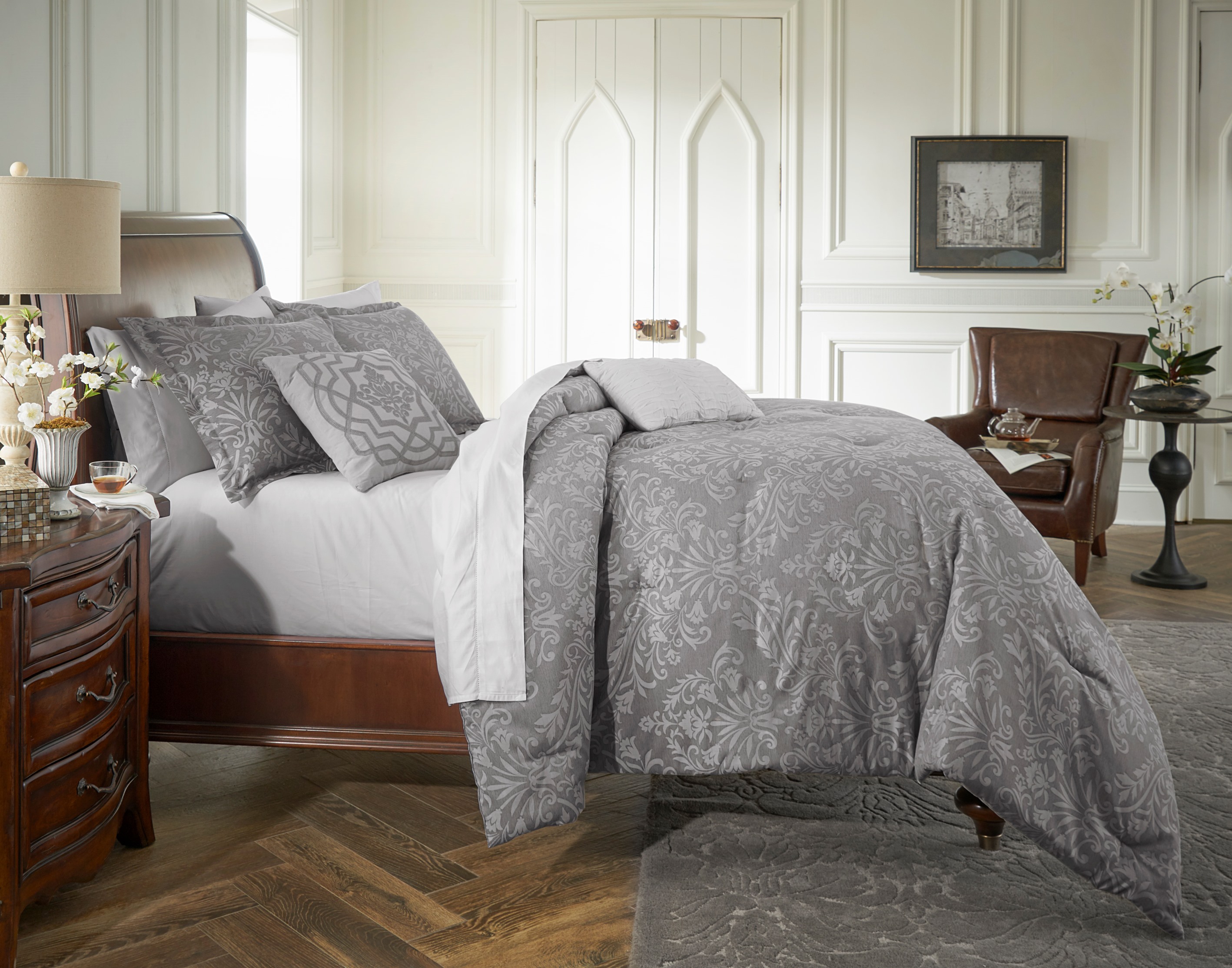 Grand Resort 3-piece Comforter Set &#8211; Grey Medallion