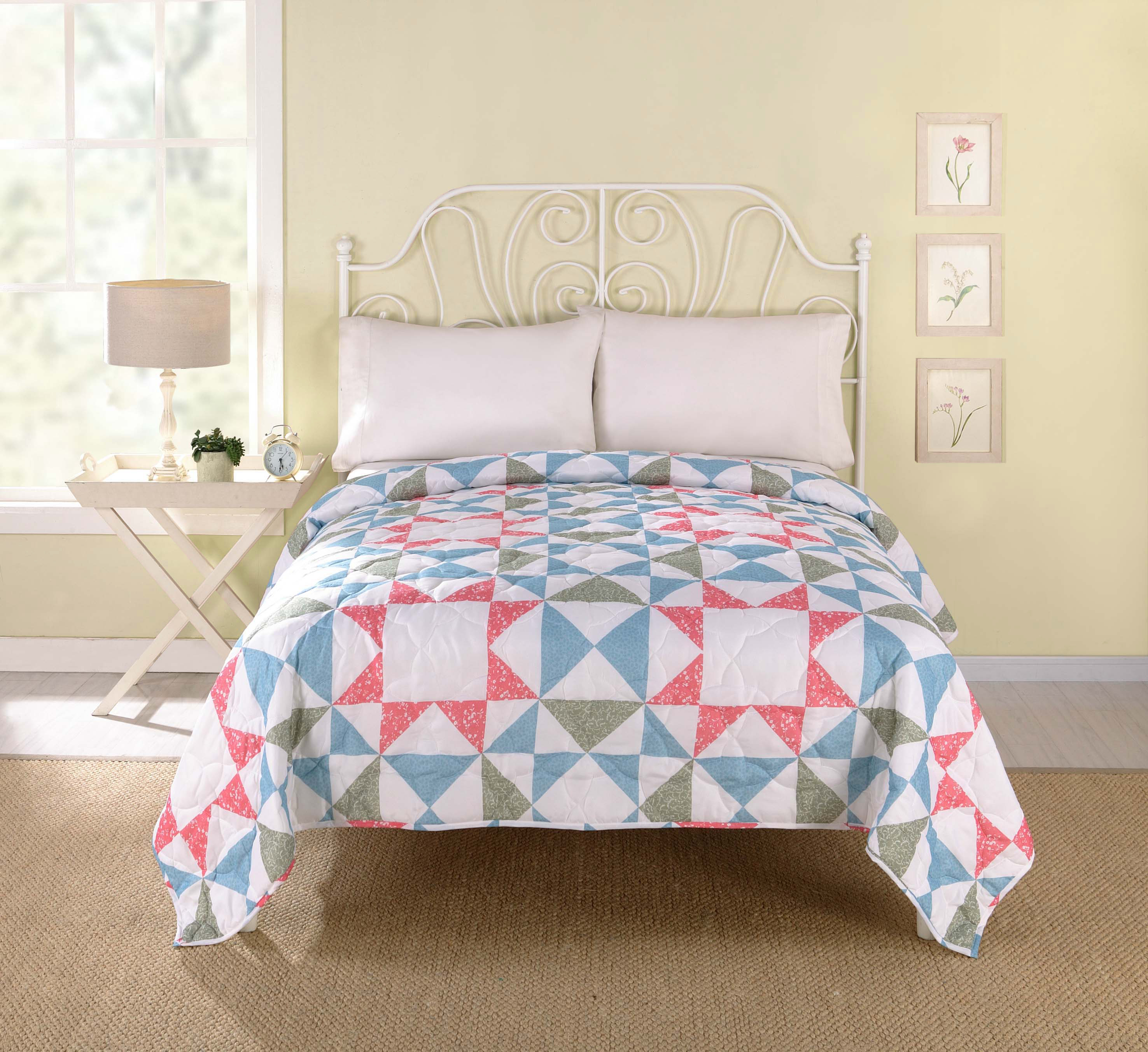 Big Fab Find Star Quilt- Multicolored