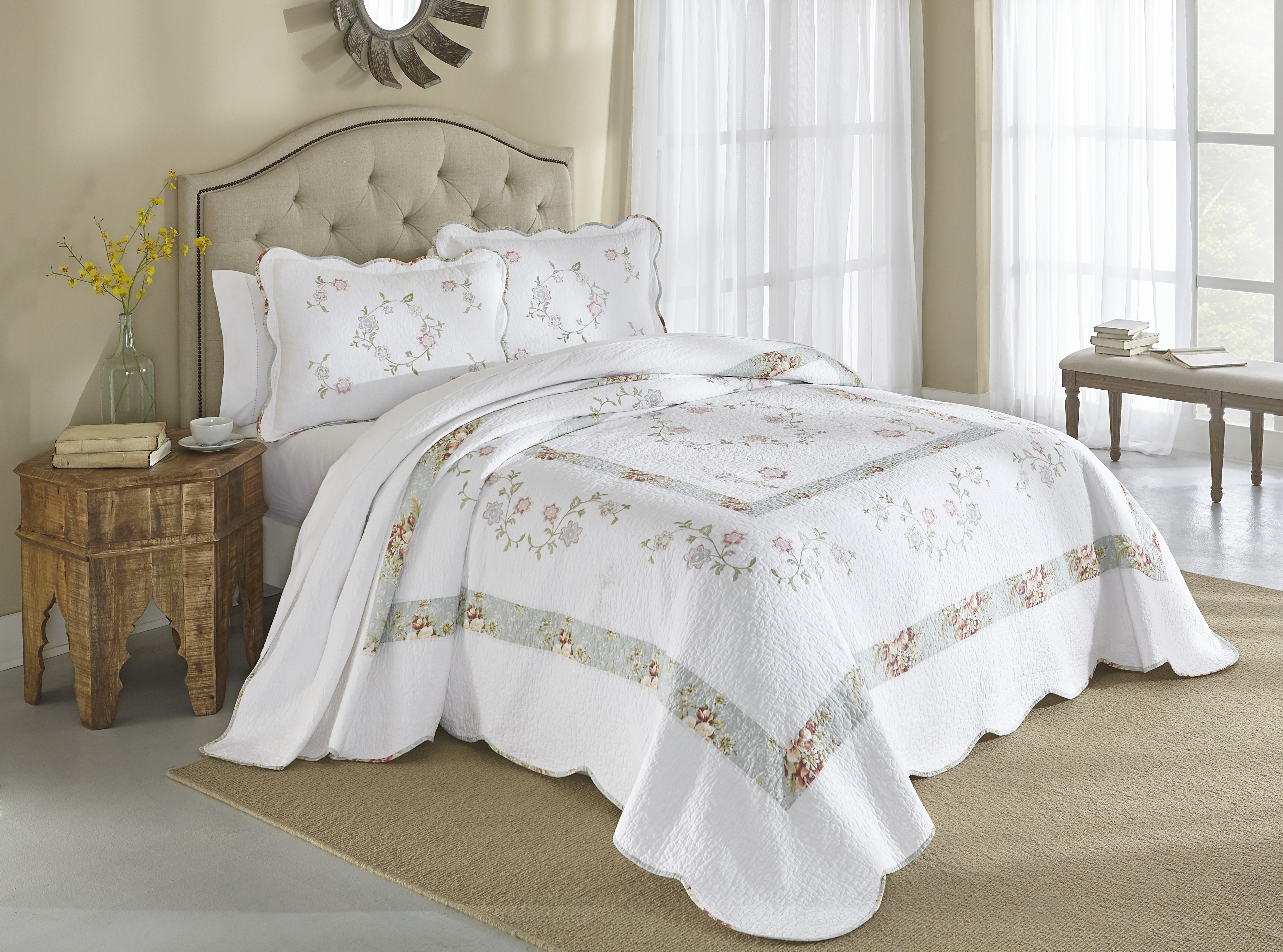 Cannon Embroidered Bedspread - Fresh Flowers