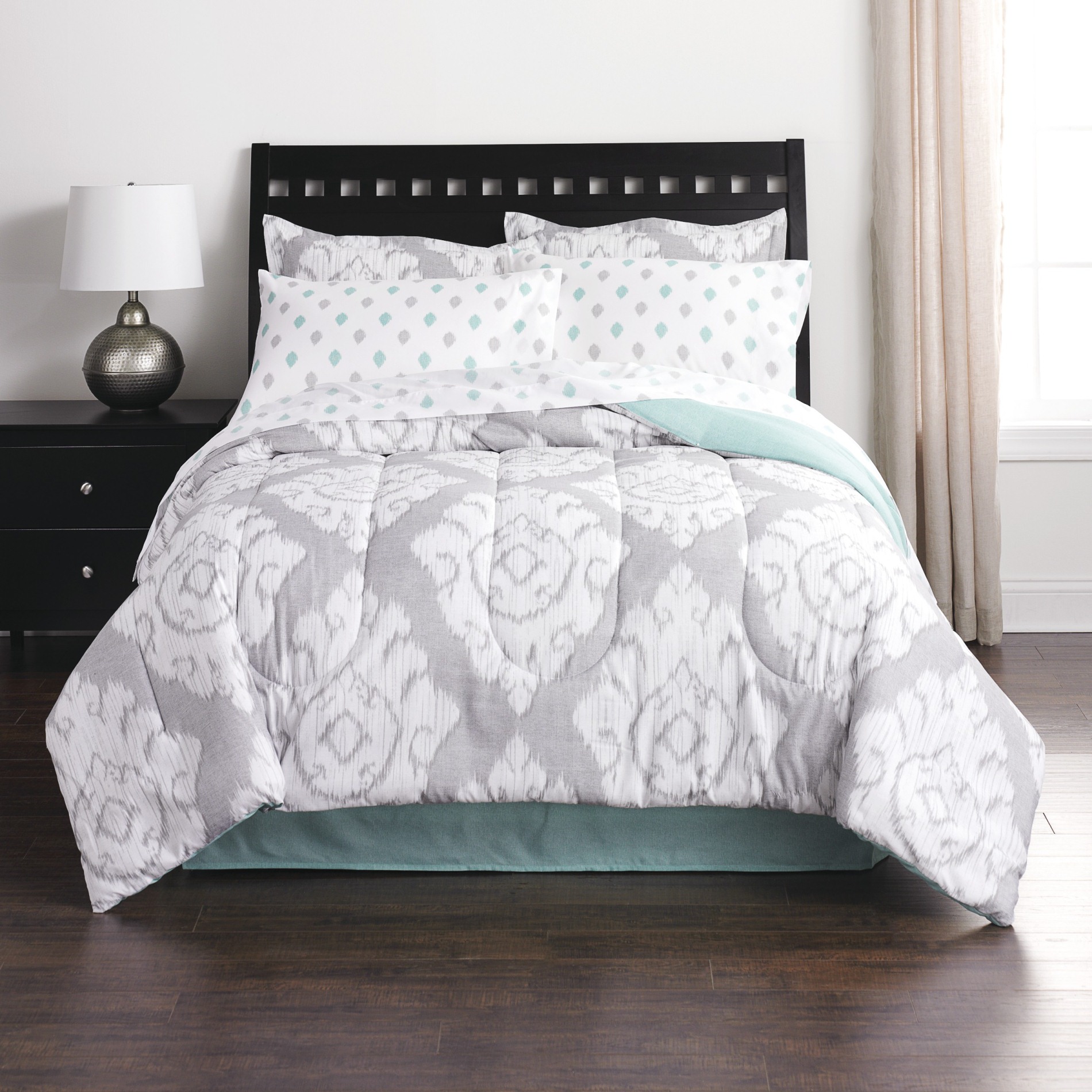 Colormate Complete Bed Set &#8211; Ikat Flouris