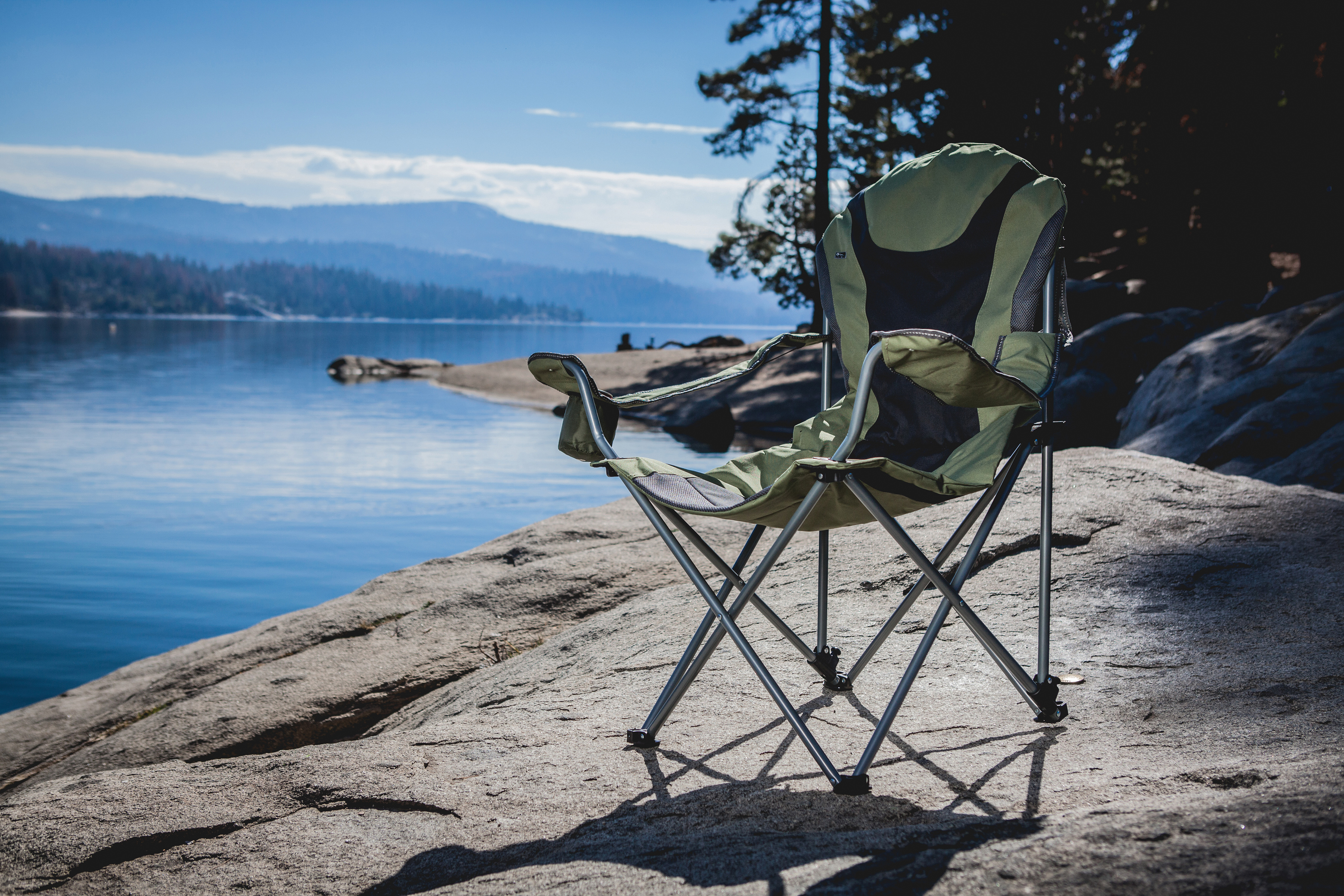 Picnic TIME Star Wars Sports Chair With Side Table – Lightweight Beach & Camp Chair For Adults - View #3