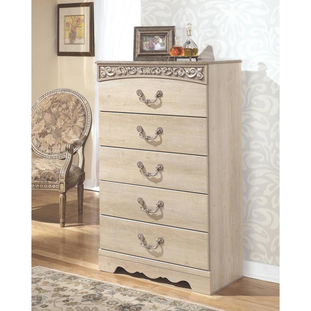 Signature Design by Ashley Catalina 5 Drawer Chest - Antique White Collection