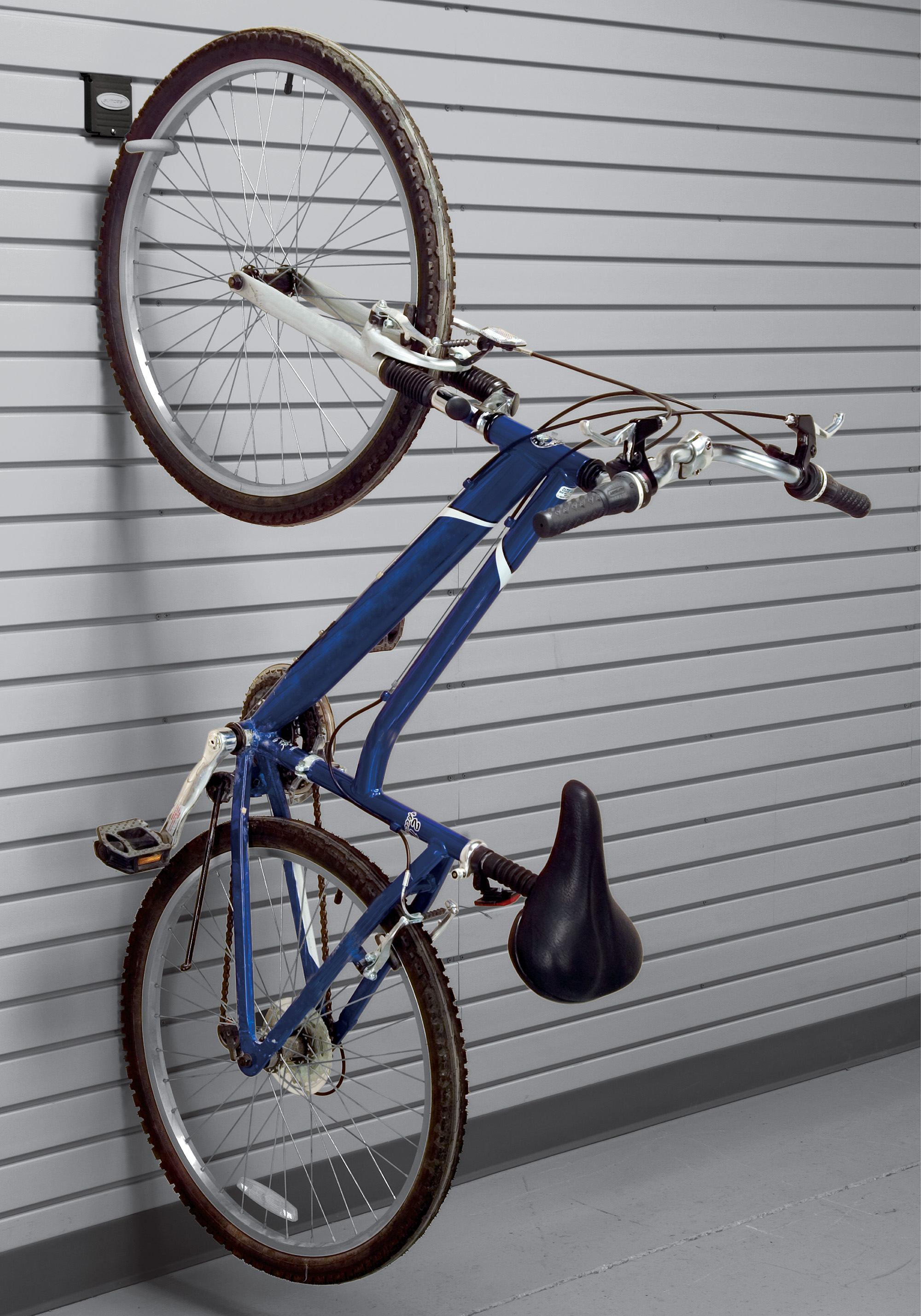 Suncast bike hook clearance