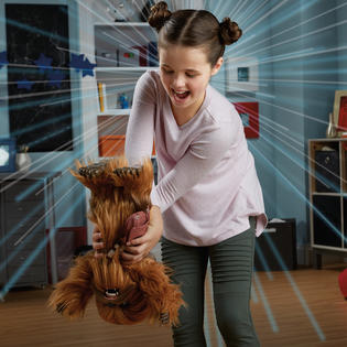 ぬいぐるみ Star Wars Ultimate Co-Pilot Chewie Star Wars Ultimate Co Pilot Chewie by HASBRO, INC. | Barnes