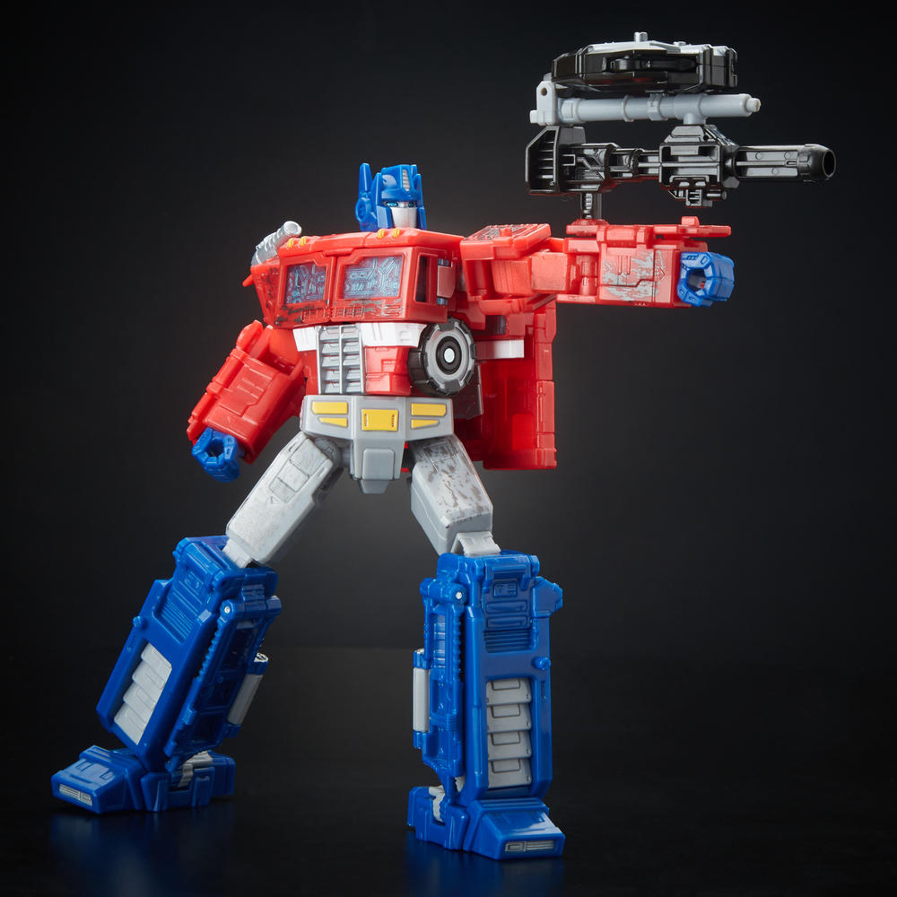 Transformers  Generations War for Cybertron: Siege Voyager Class WFC-S11 Optimus Prime Action Figure