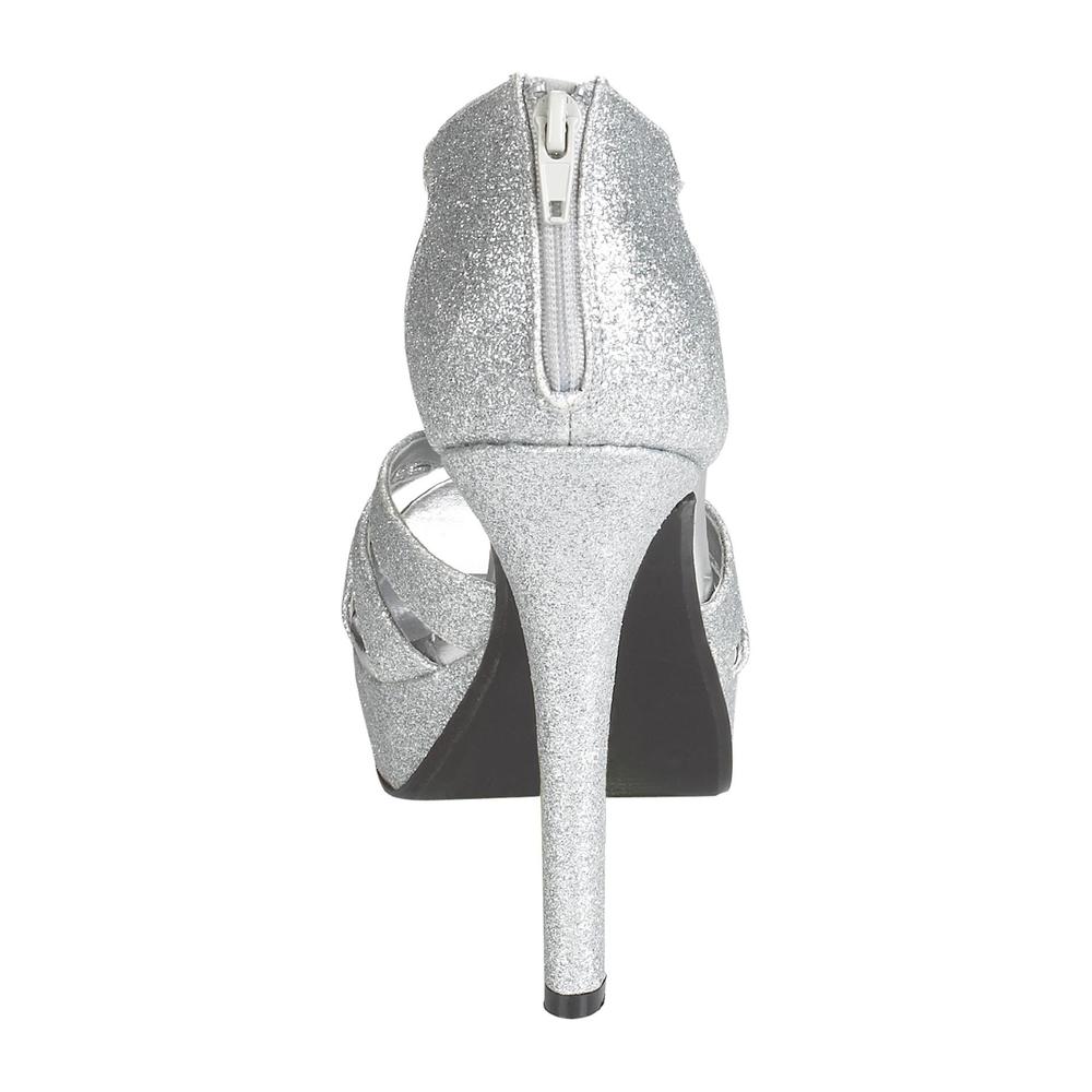 Qupid Women's Edana Open Toe T-Strap Sandal - Silver
