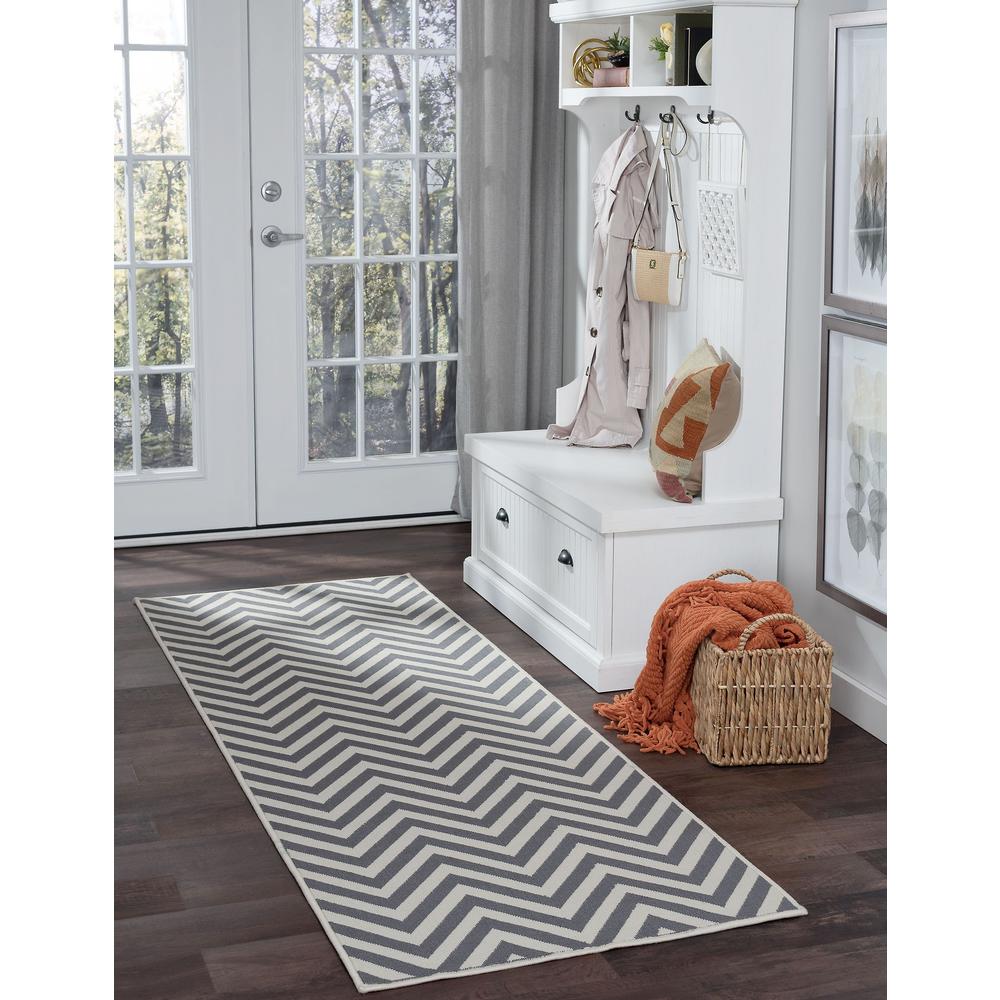 Tayse Rugs Garden City Tyler Chevron Runner 2'7'' x 7'3''