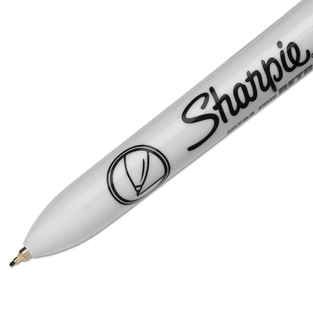 Sharpie SAN1735790  Retractable Permanent Marker, Ultra Fine Tip, Black