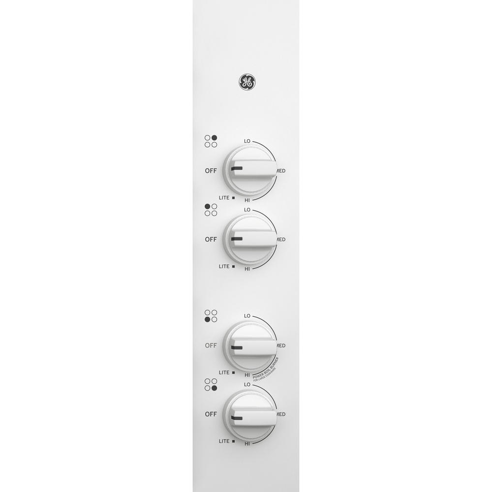 GE Appliances JGP3030DLWW 30" BuiltIn Gas Cooktop White