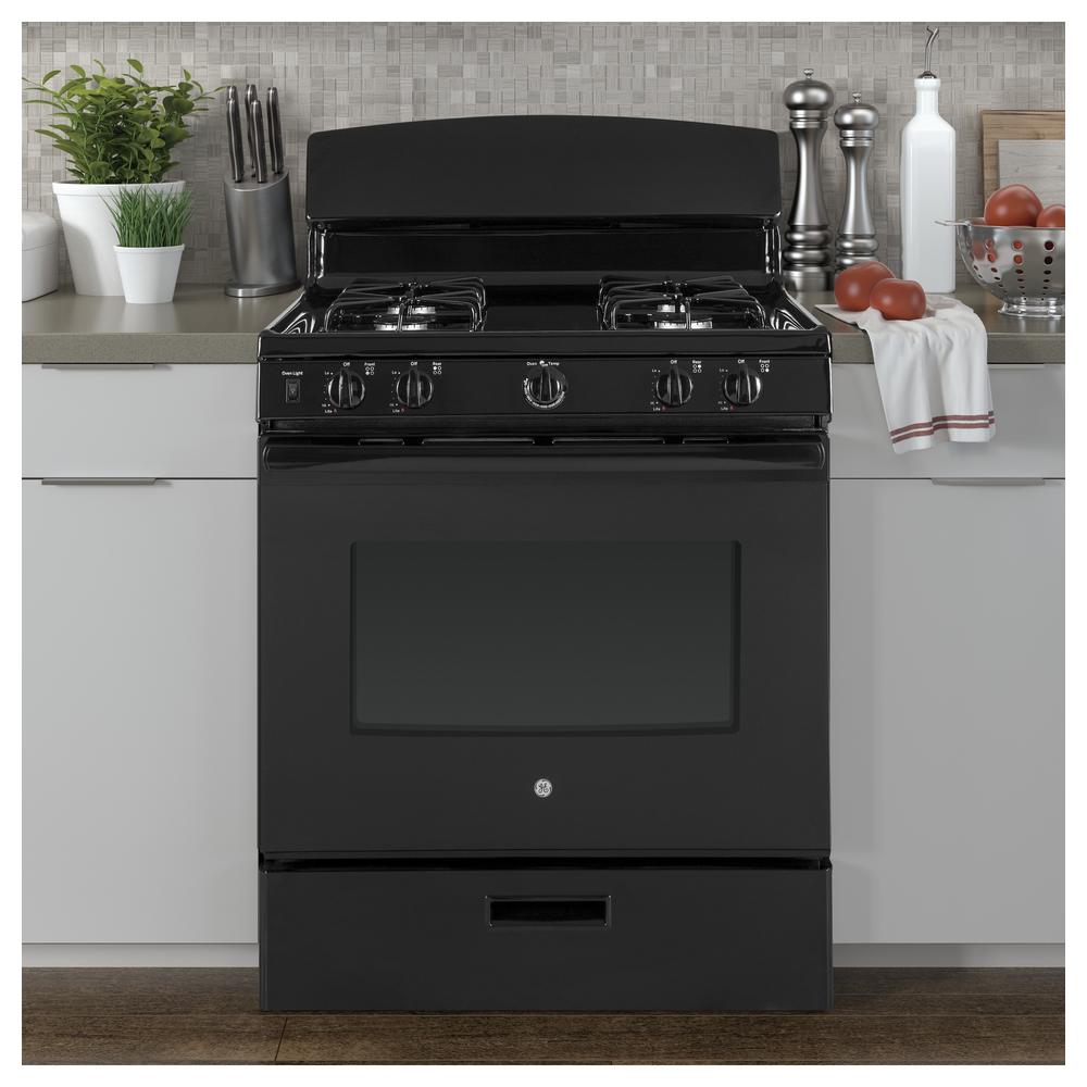 GE Appliances JGBS30DEKBB 30" FreeStanding Gas Range Black