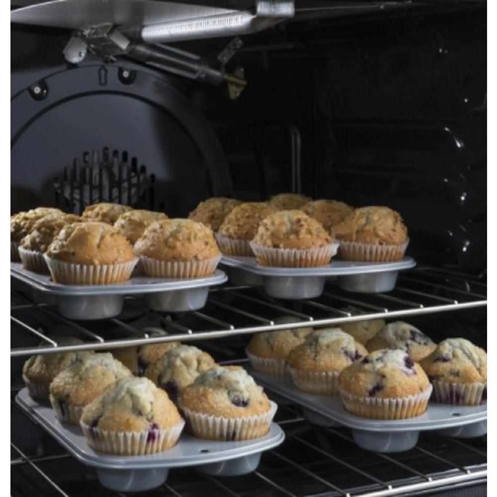 GE Appliances JGS760DPWW 30" 5.6 cu.ft. White SlideIn Gas Range with 5