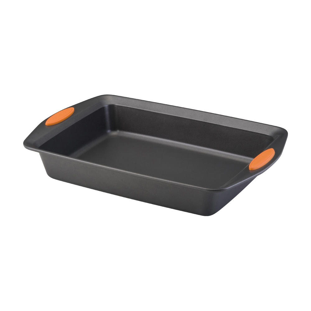 Rachael Ray Yum-o! Nonstick Bakeware 9-Inch by 13-Inch Oven Lovin&#8217; Rectangle Cake Pan, Gray with Orange Handles