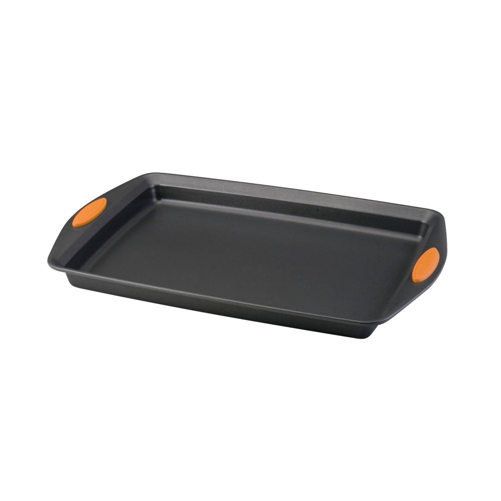 Rachael Ray Yum-o! Nonstick Bakeware 11-Inch by 17-Inch Oven Lovin&#8217; Crispy Sheet Cookie Pan, Gray with Orange Handles