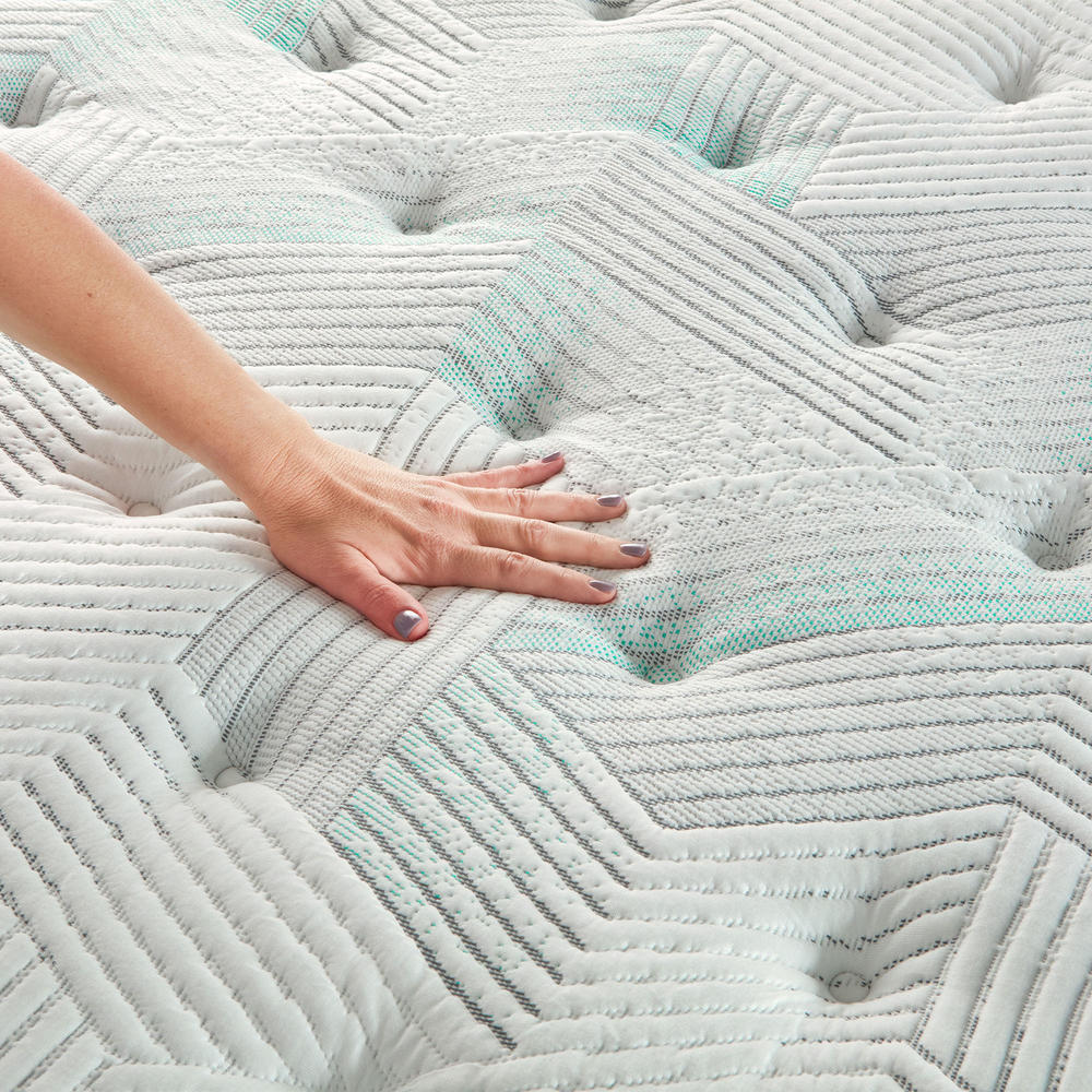 Simmons Beautyrest® Harmony Cayman Plush Pillow Top Queen Mattress