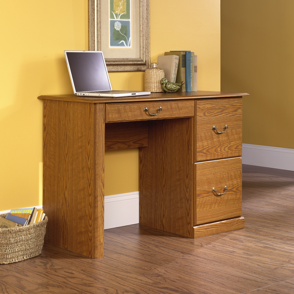 Sauder Orchard Hills Computer Desk