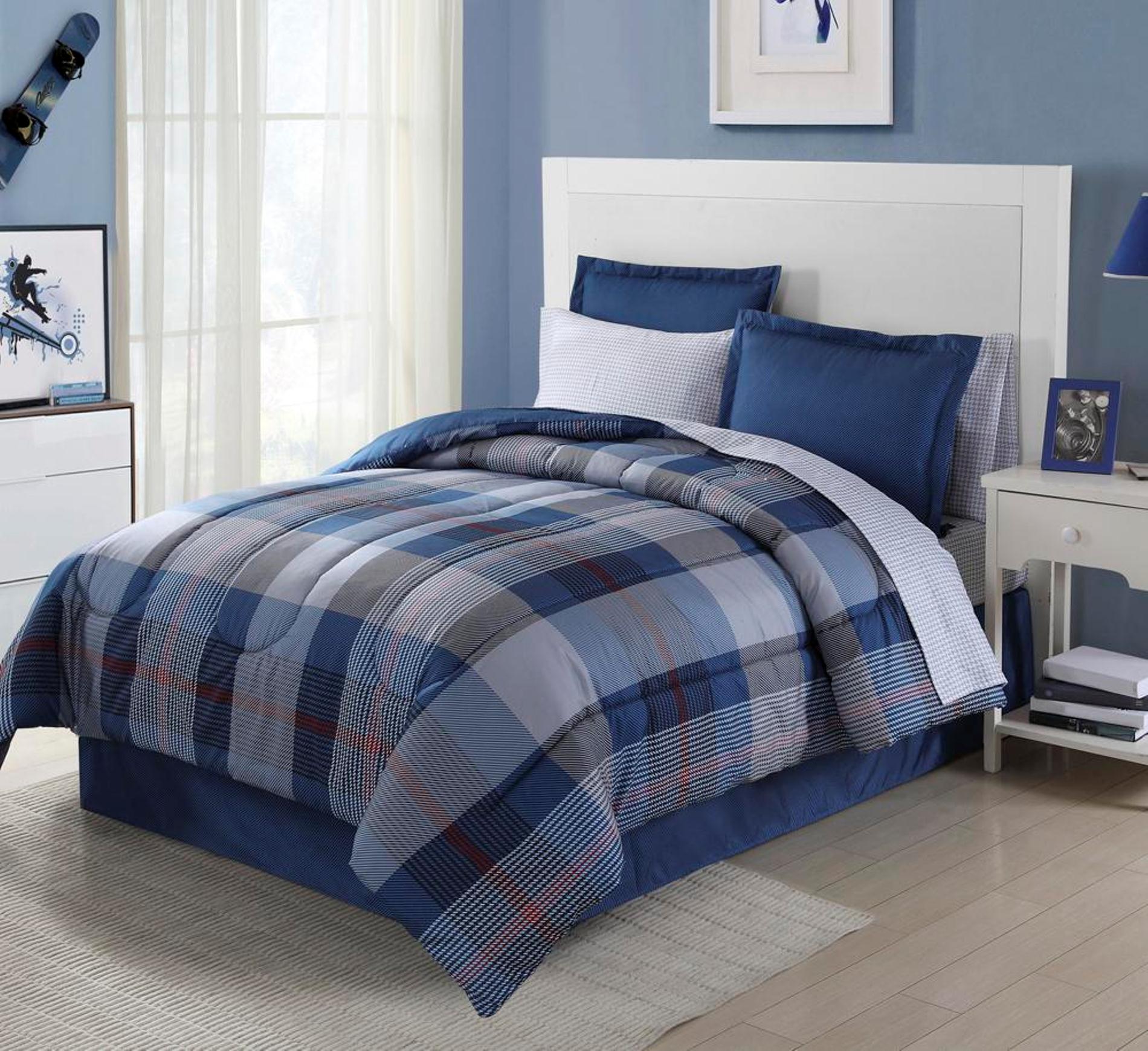 Essential Home 8-Piece Complete Bed Set - Blue Plaid