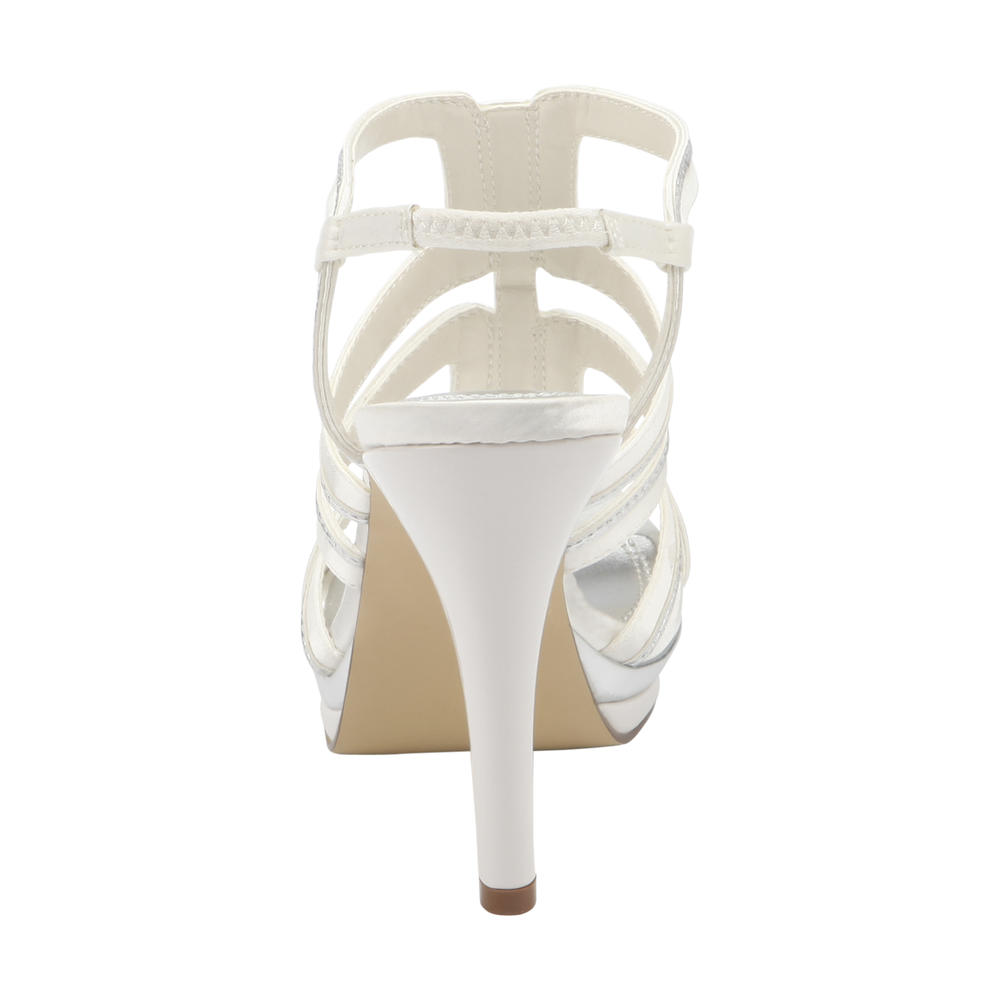 Velvet Heart™ Women's Dress Shoe Alessandra - Ivory