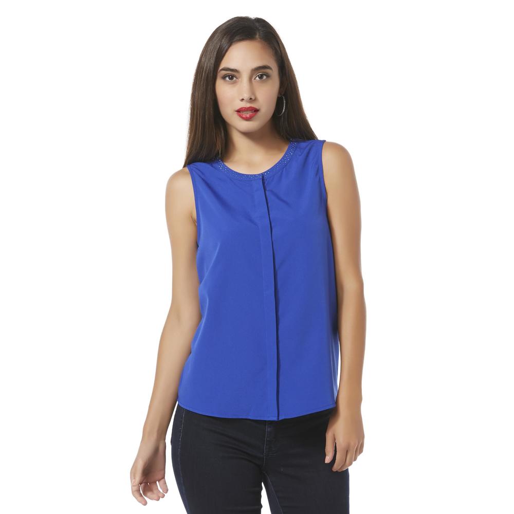 Attention Women's Sleeveless Crepe Top