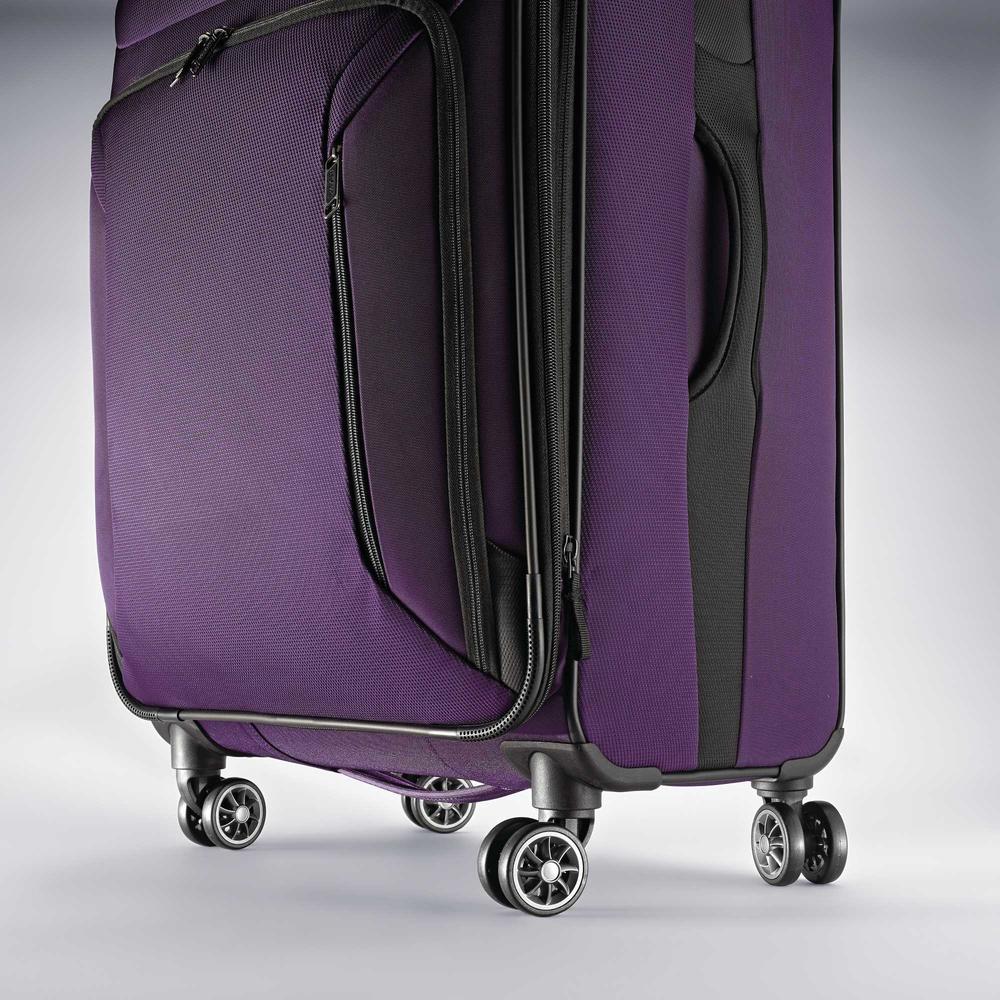 American Tourister 28&#8221; Zoom Spinner