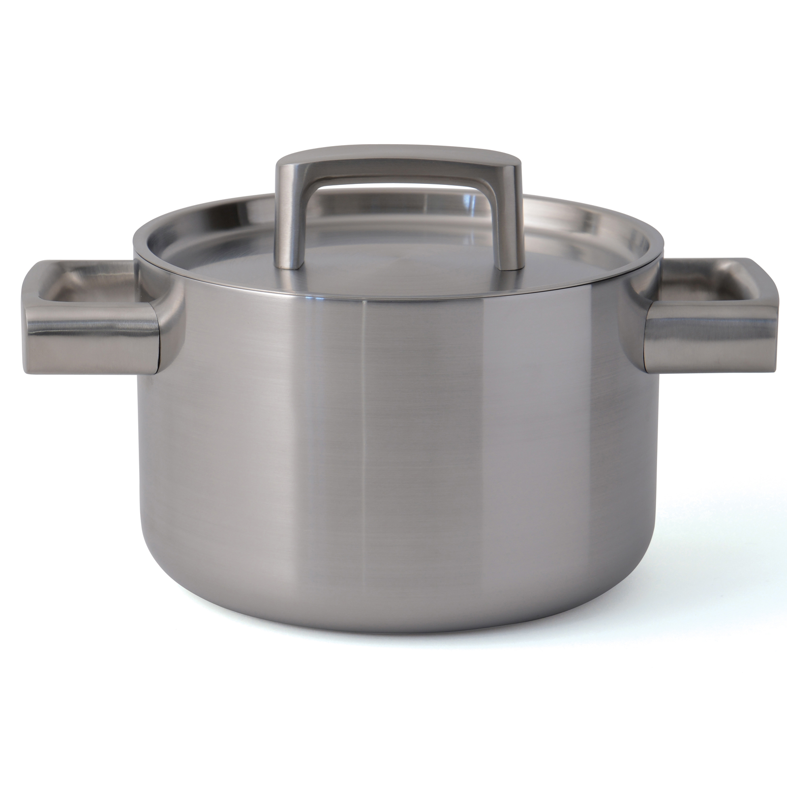 berghoff ron 5.5 qt.covered oval casserole dis