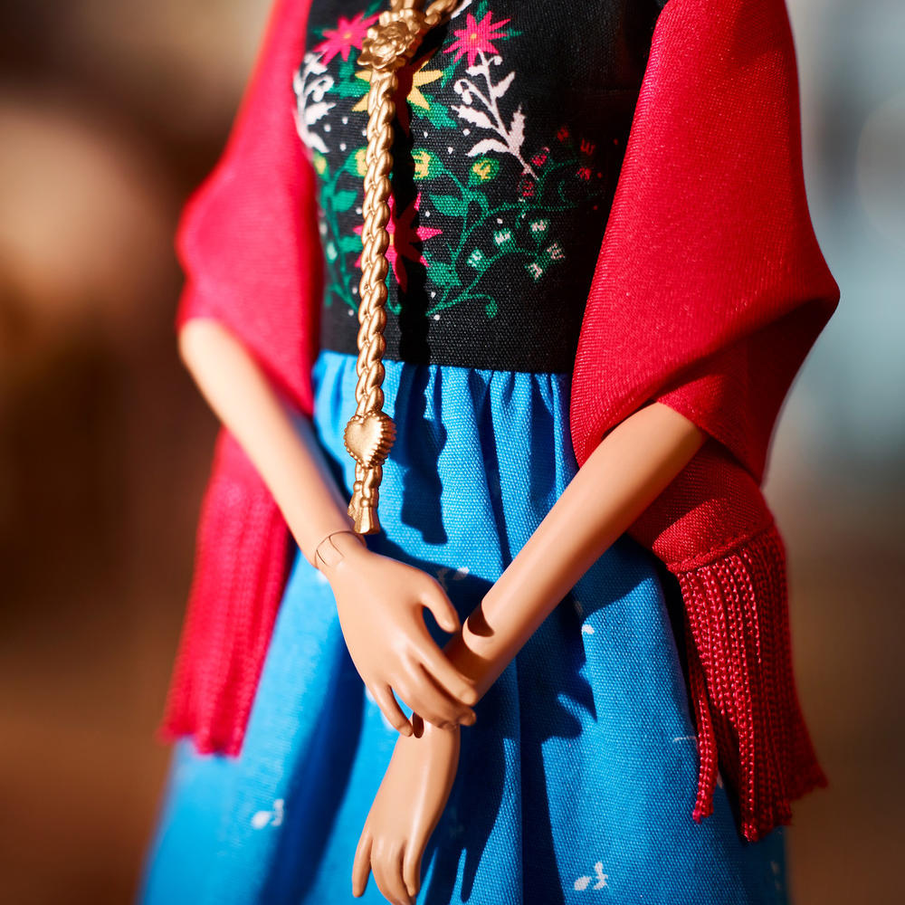 Barbie Inspiring Women Series  - Frida Kahlo Doll