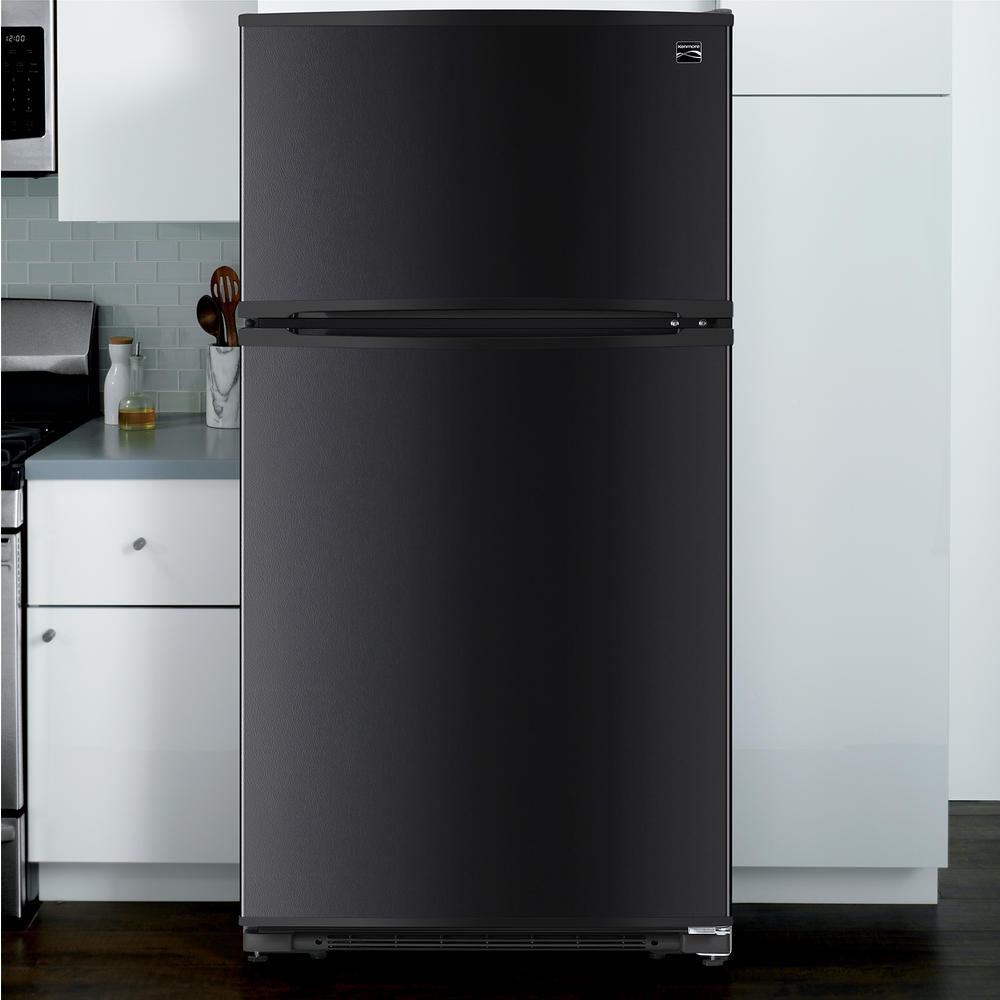 Kenmore 60519 18 cu. ft. TopFreezer Refrigerator Black