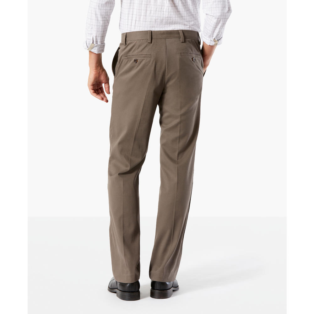 Dockers ® Classic Fit Easy Khaki Pants - Pleated D3