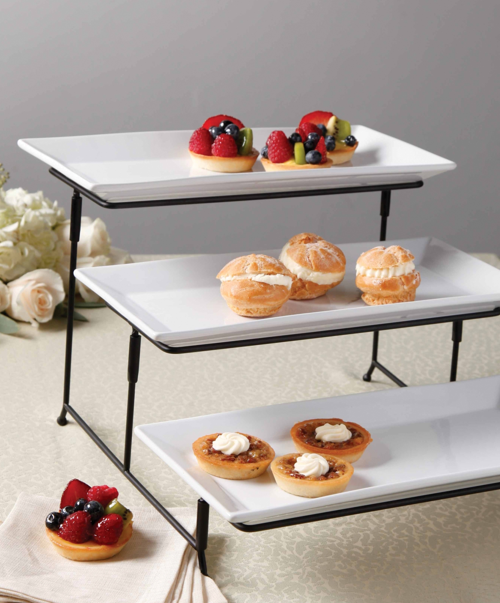 Gibson 3-Tier Plate Set with Metal Stand