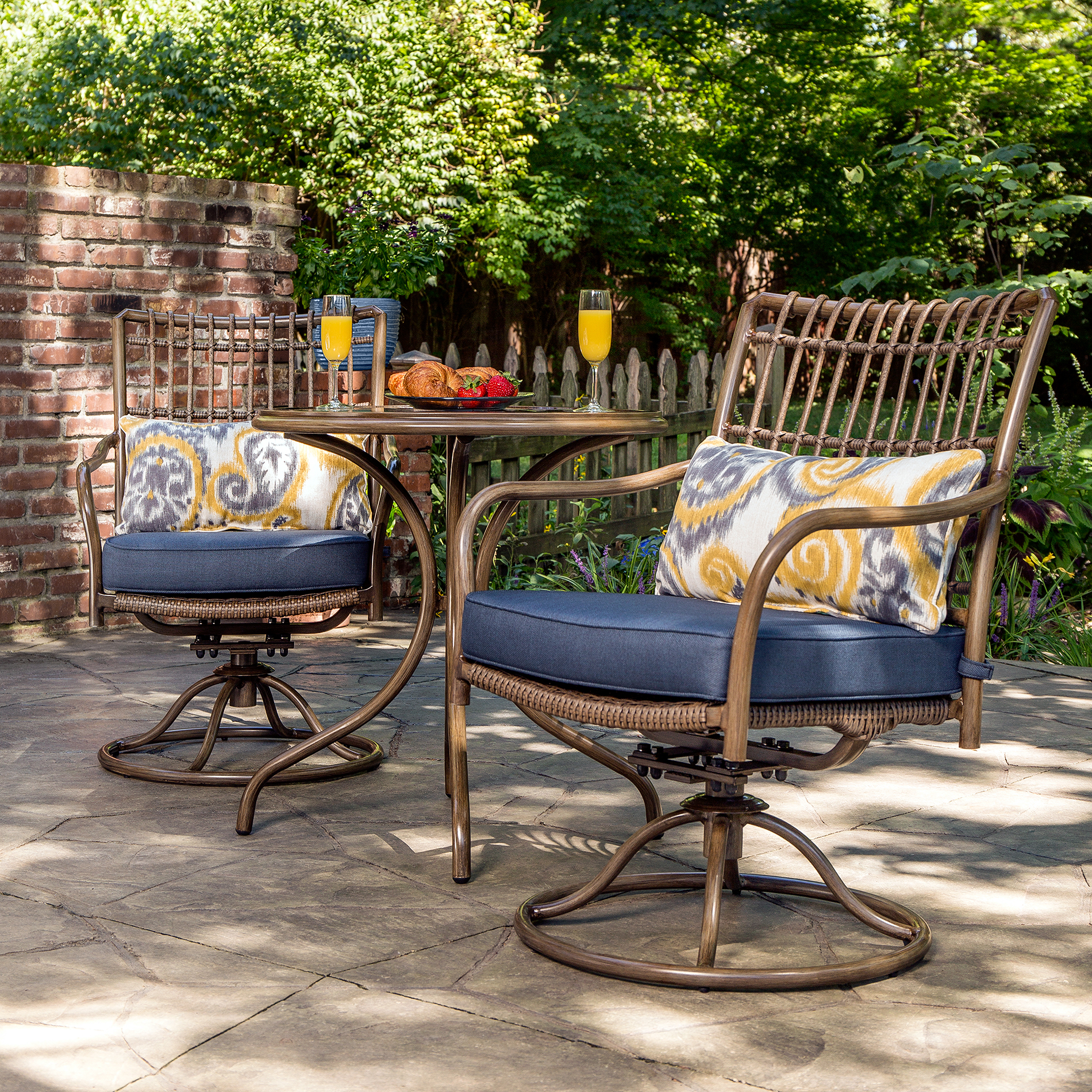 La-Z-Boy Outdoor Beckett 3pc Bistro Set *Limited ... La-Z-Boy Outdoor Beckett 3pc Bistro Set *Limited ... on Outdoor Living Set id=32287