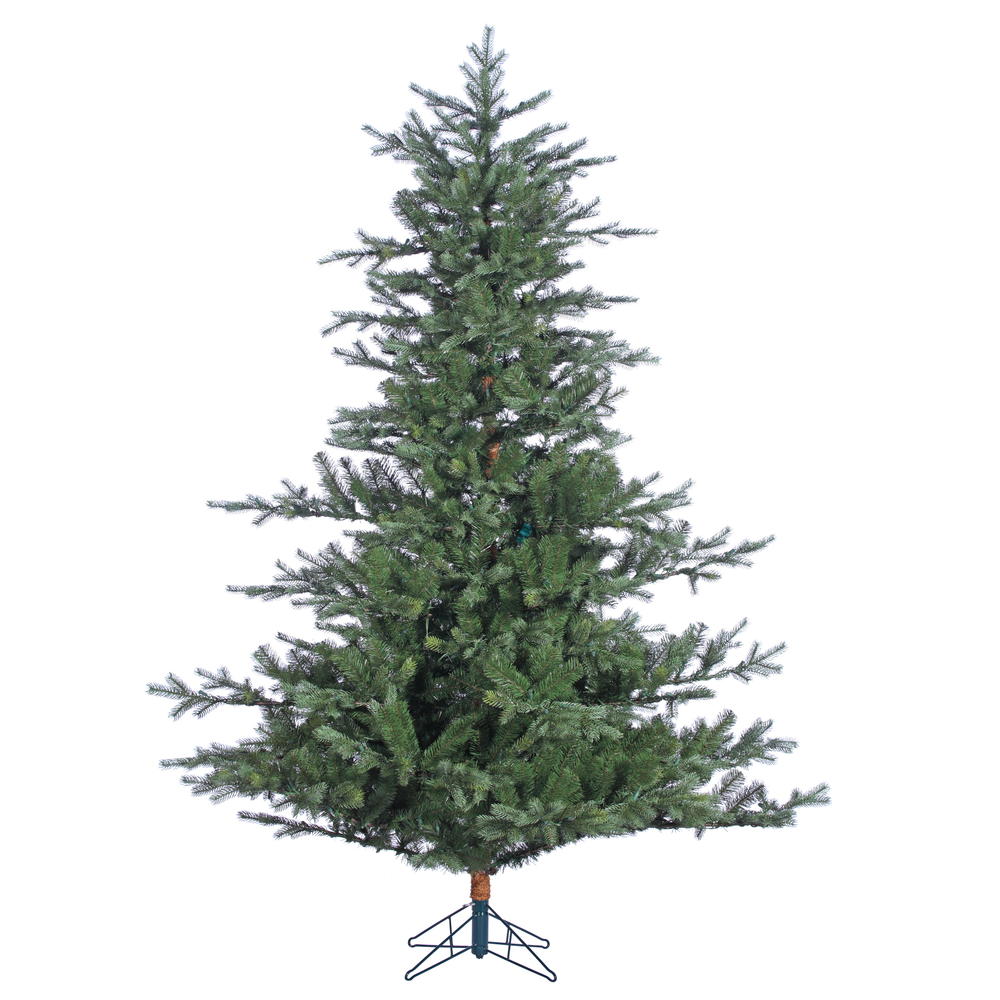 Donner & Blitzen Incorporated 7.5' Pre-Lit Norway Spruce Tree with 650 Clear Lights