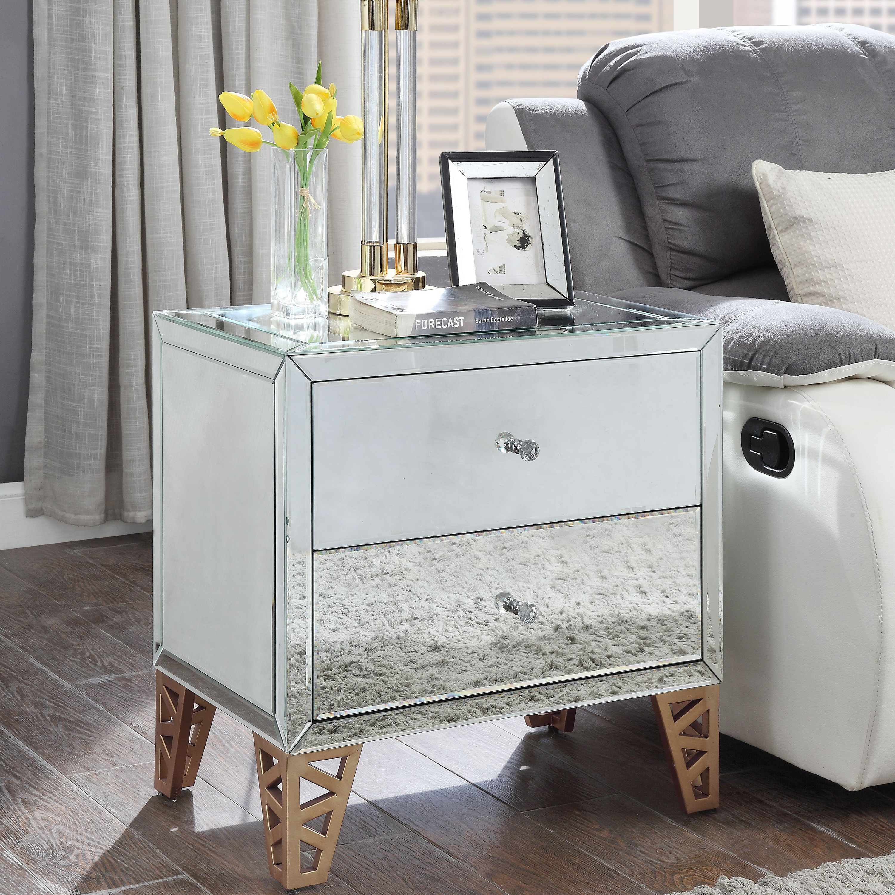 Venetian Worldwide Stephen End Table, Mirrored & Gold, Silver Venetian Worldwide Stephen End Table, Mirrored & Gold, Silver