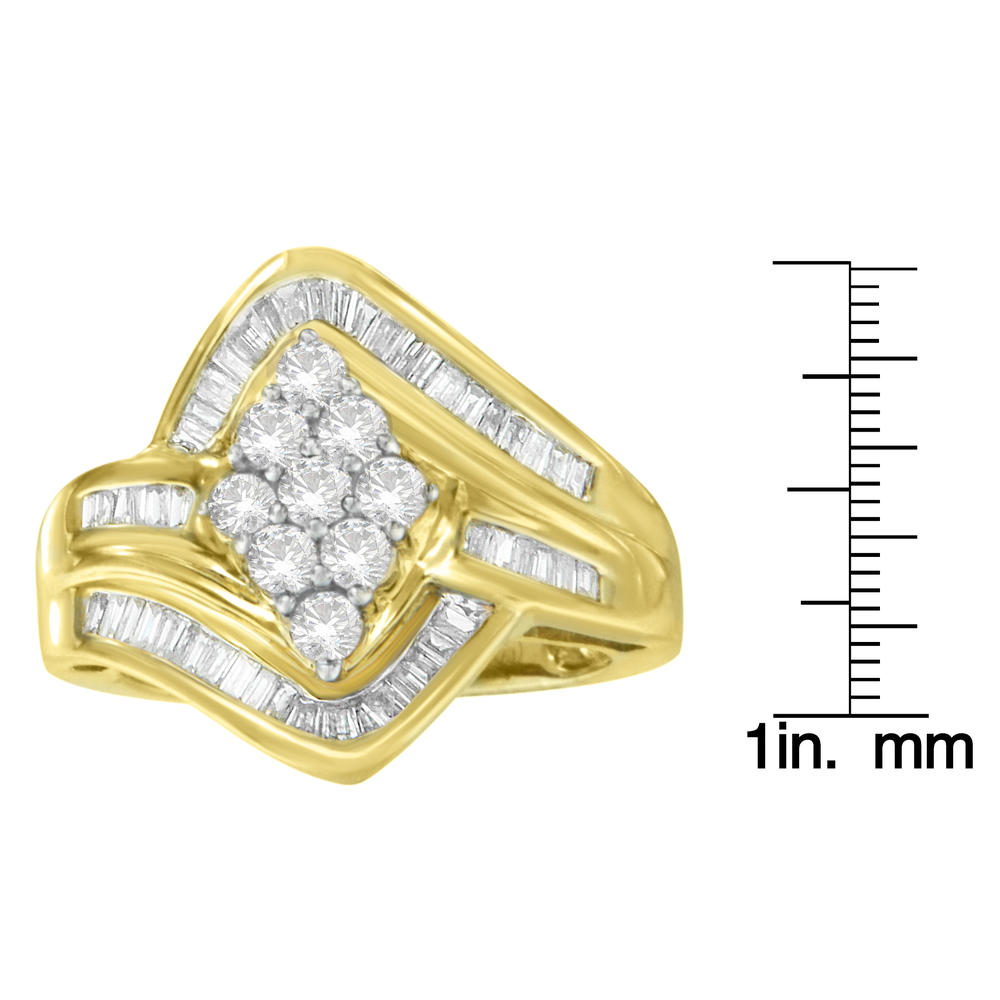 10K Yellow gold 1 CTTW Round and Baguette Cut Diamond Ring(I-J, I1-I2)