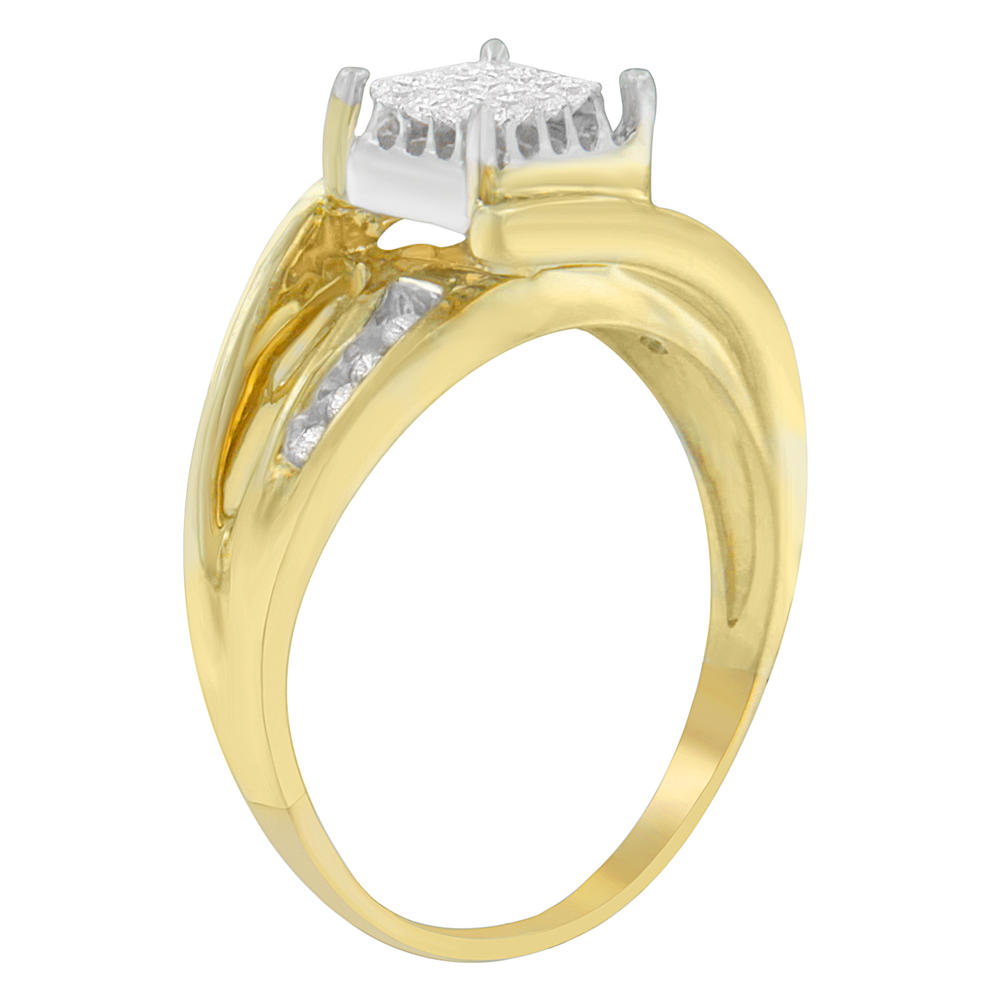 10K Yellow Gold 0.33 CTTW Round and Princess Cut Diamond Ring (H-I,SI1-SI2)